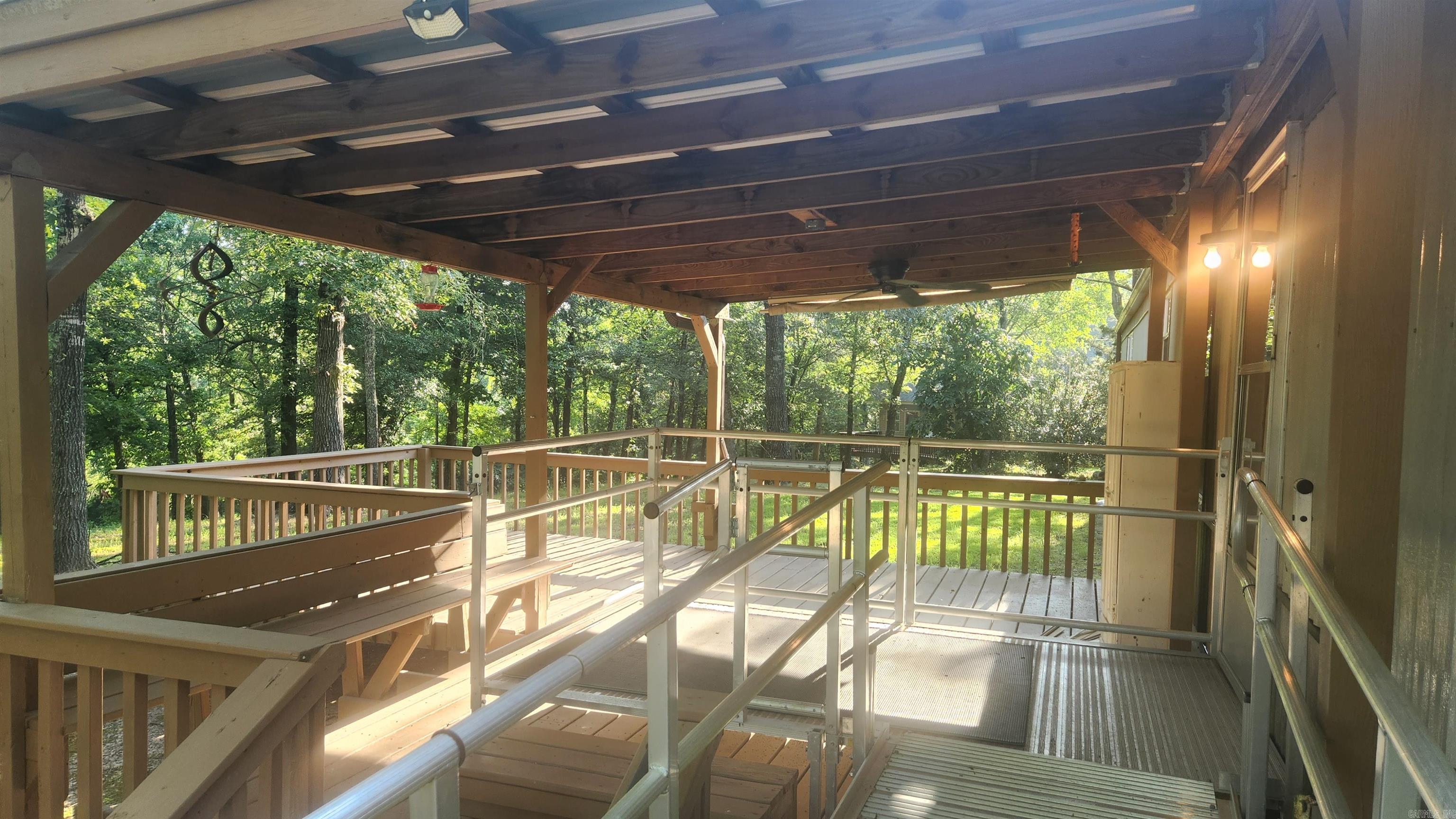 65 Farley Lane  Story, AR