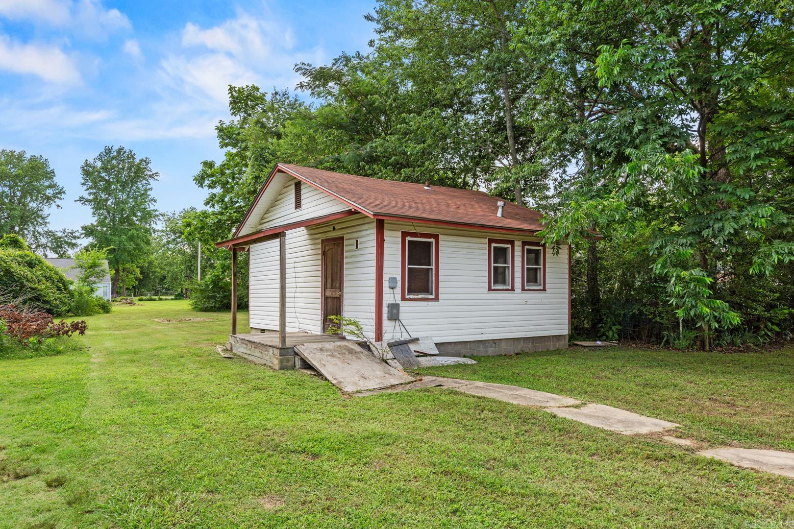 901 S Reine  Mena, AR
