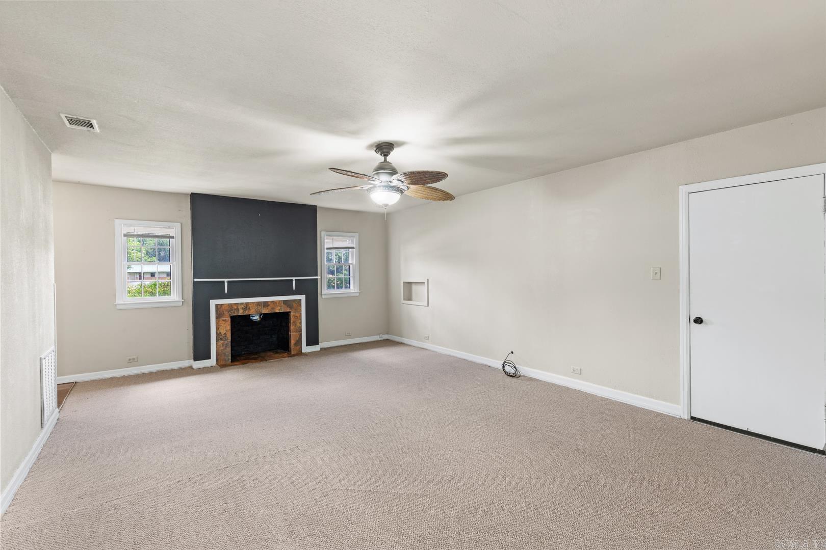 901 S Reine  Mena, AR
