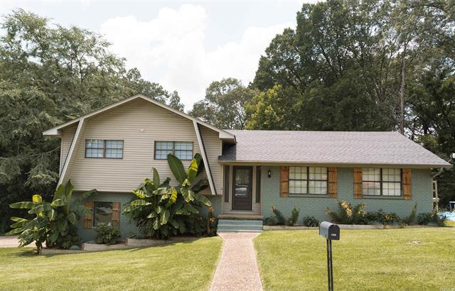 1700  CHITWOOD  Benton, AR