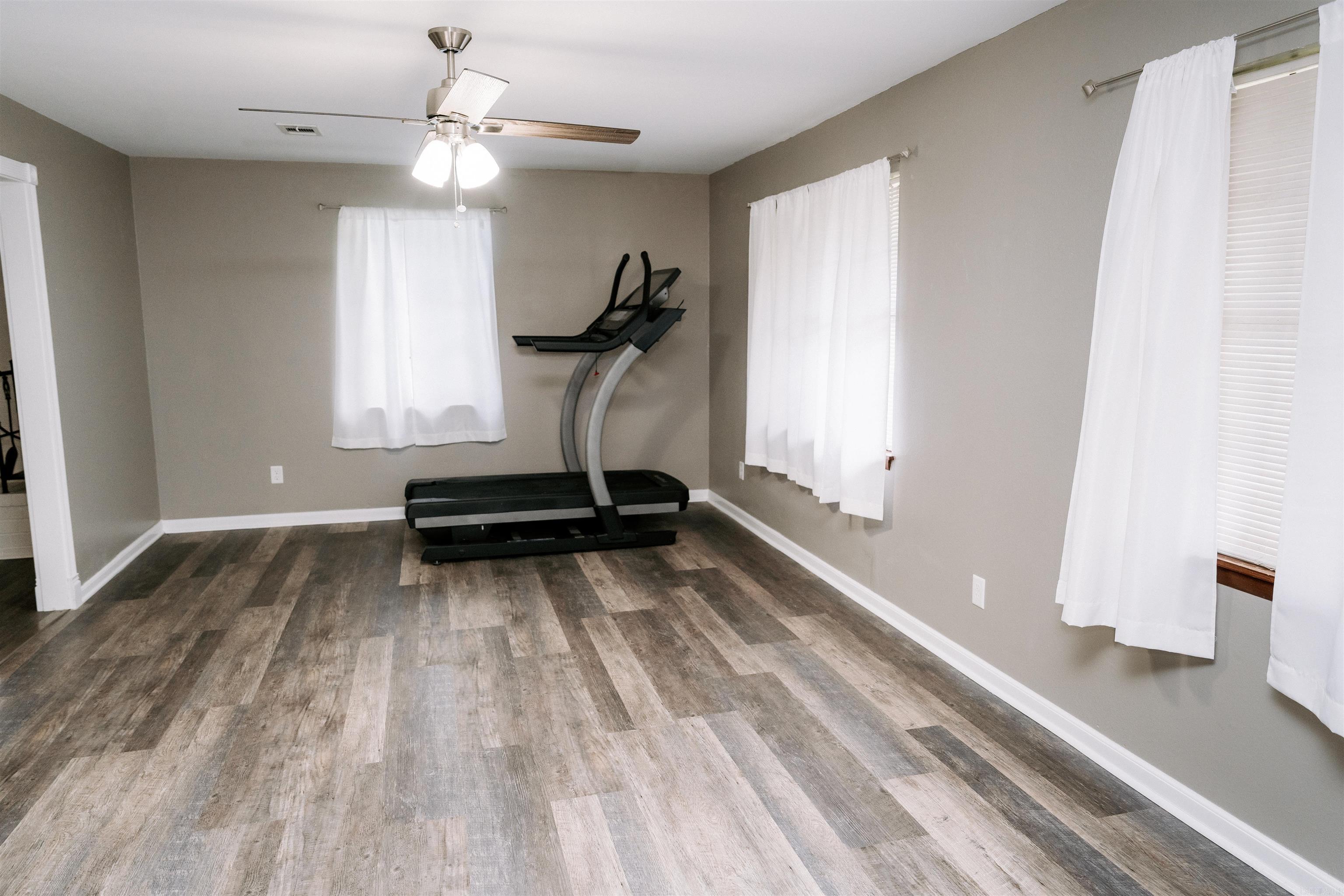 1700 CHITWOOD  Benton, AR