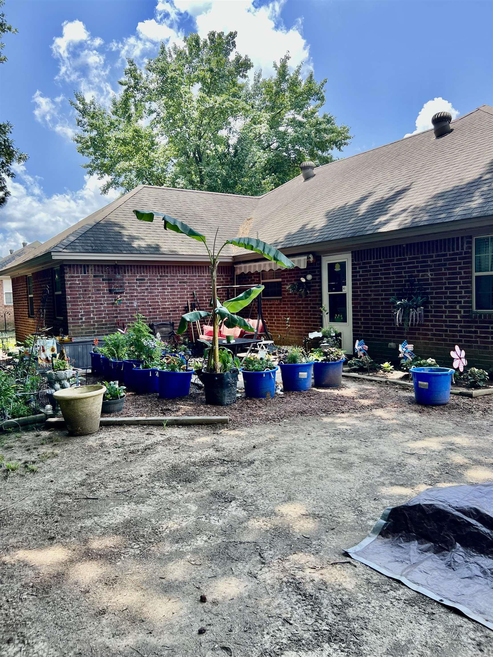 20 Livingstone  Searcy, AR