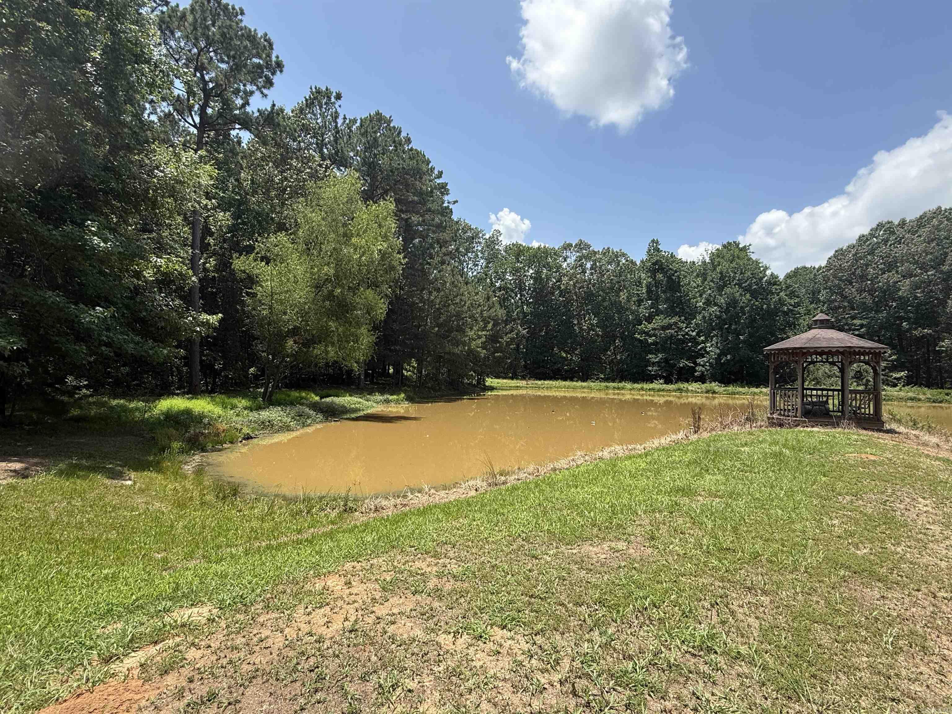 398 Barton Bethel Road Nashville, AR 71852