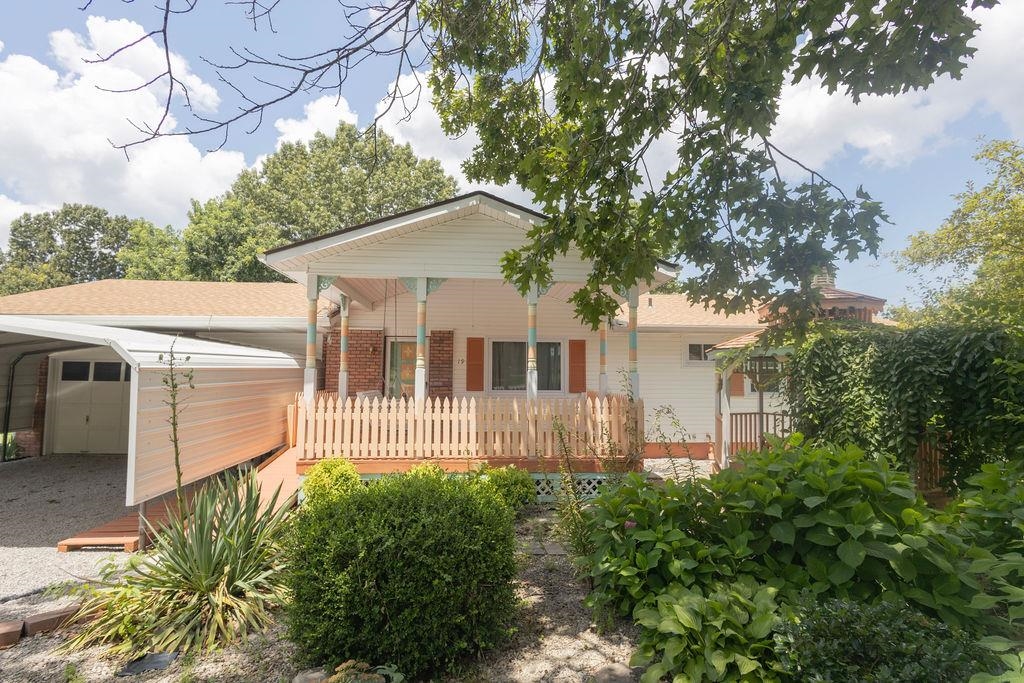 19 French Horn  Mountain Home, AR