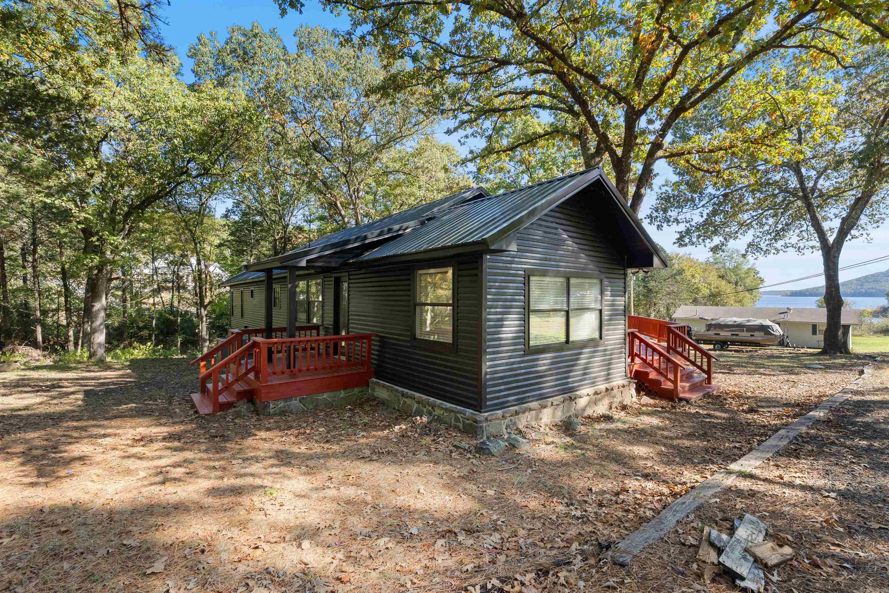 145 Jay Tee  Fairfield Bay, AR