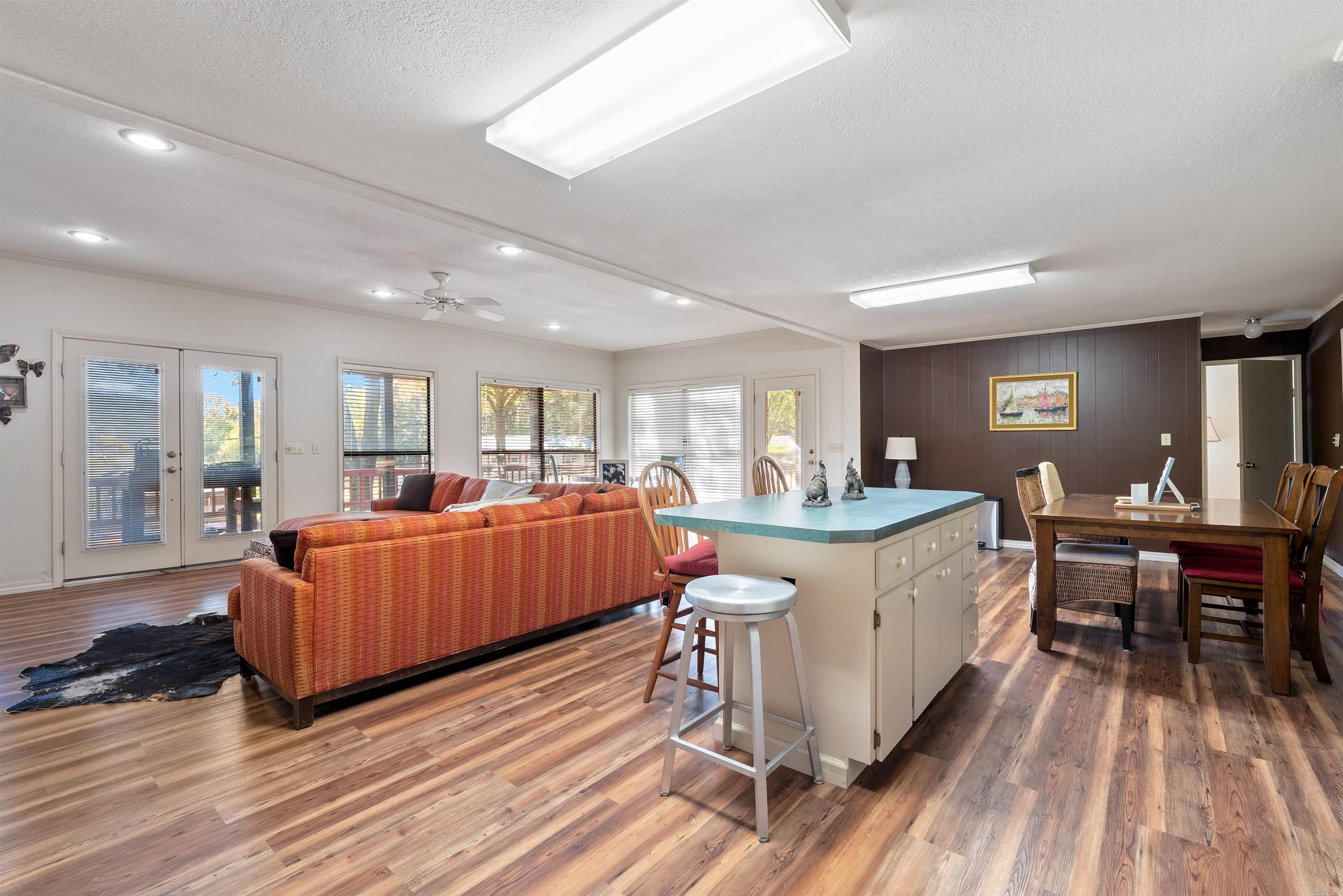 145 Jay Tee  Fairfield Bay, AR