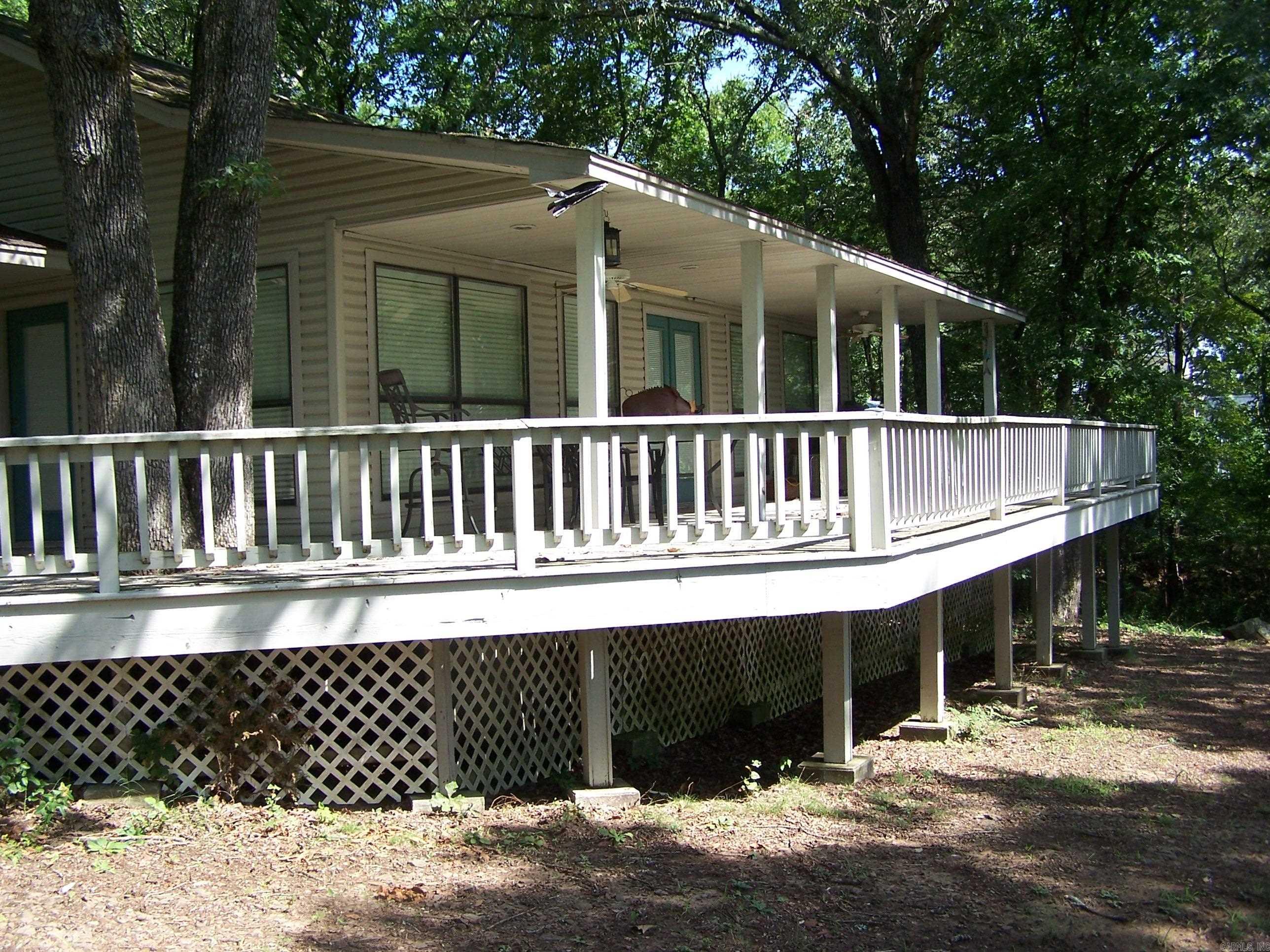 145 Jay Tee  Fairfield Bay, AR