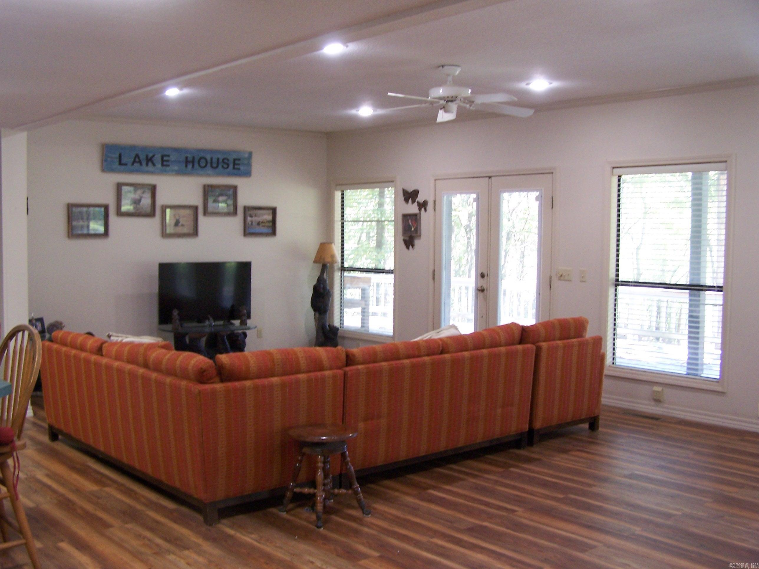 145 Jay Tee Fairfield Bay, AR 72088