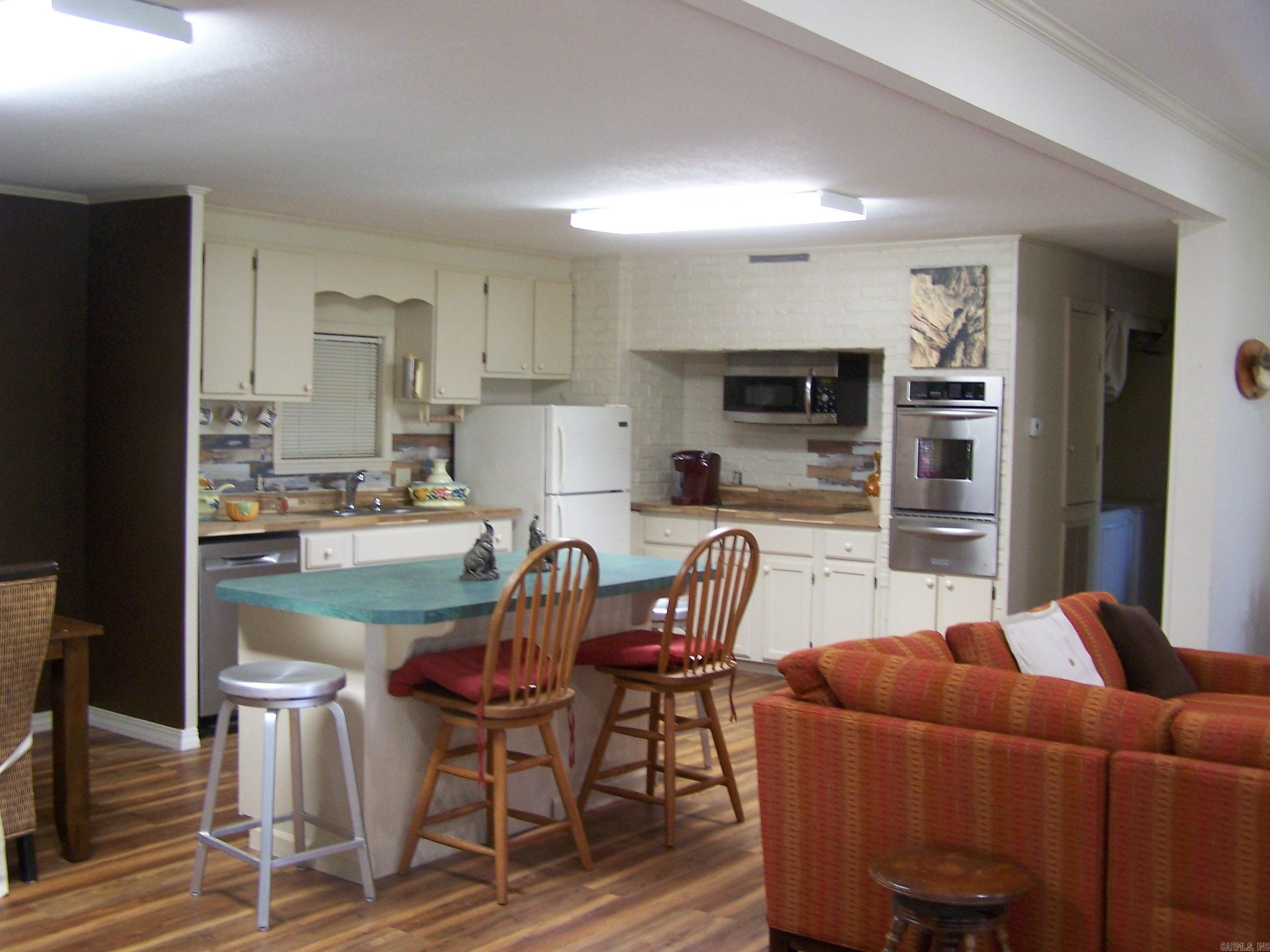 145 Jay Tee Fairfield Bay, AR 72088