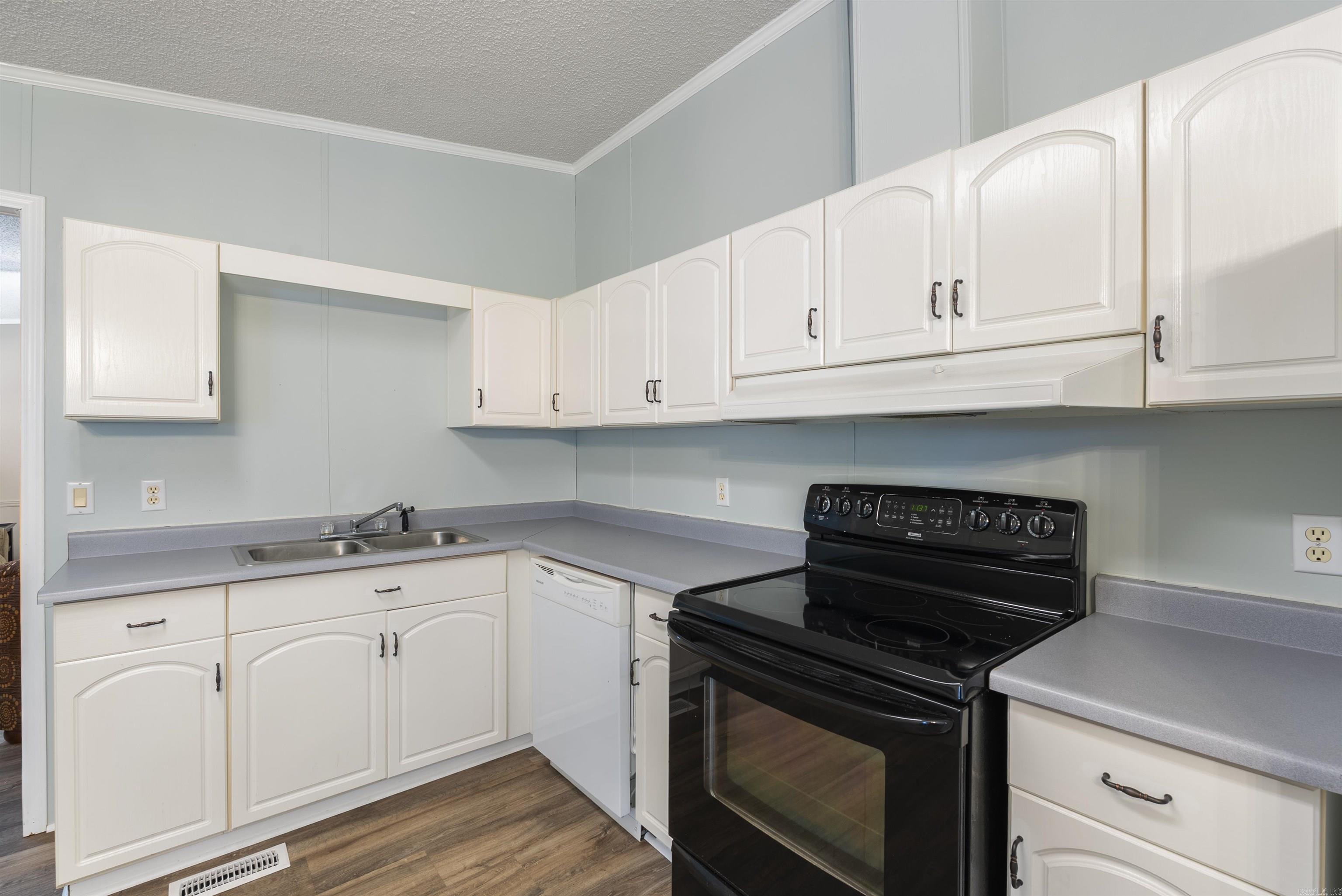 145 Jay Tee  Fairfield Bay, AR