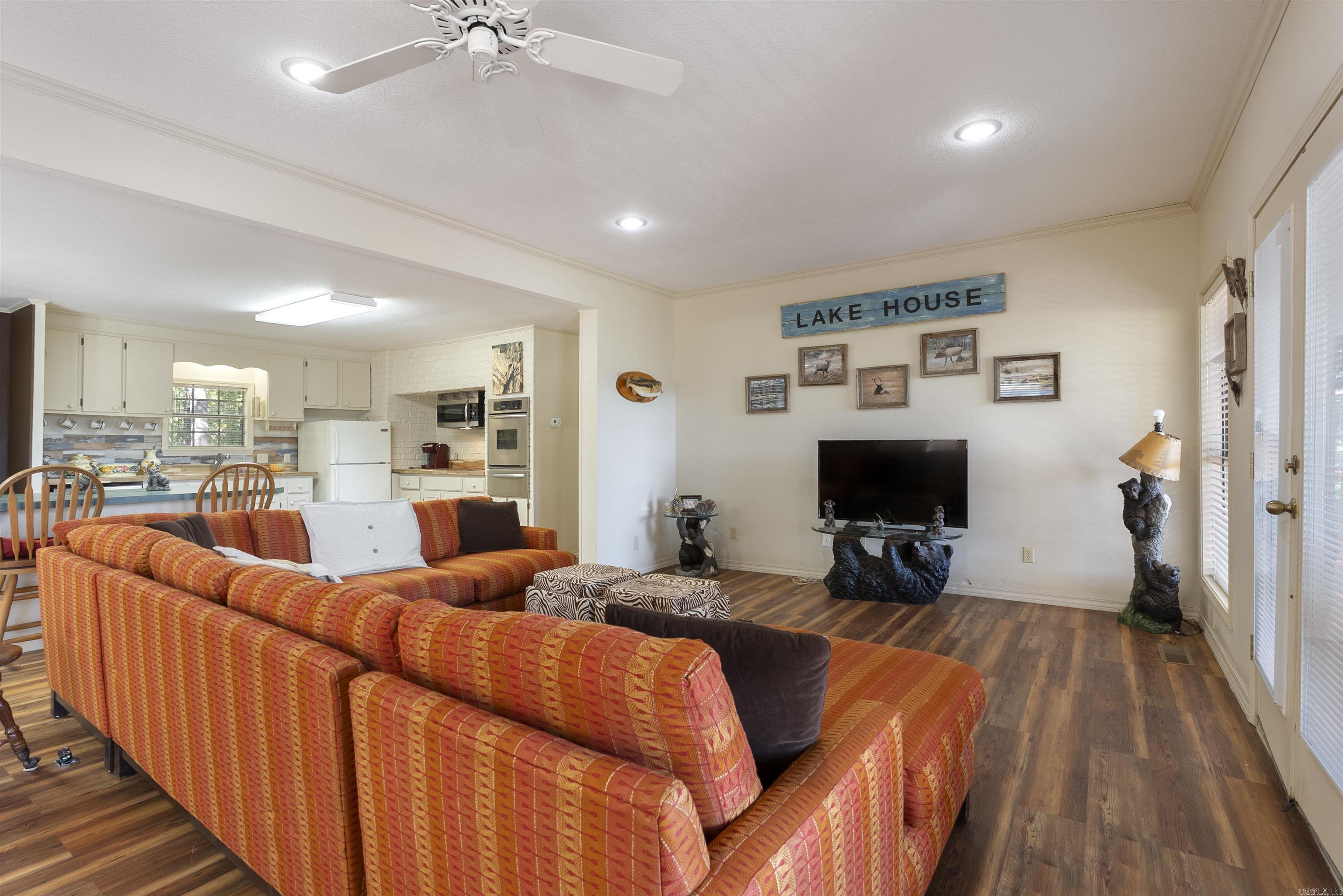 145 Jay Tee  Fairfield Bay, AR