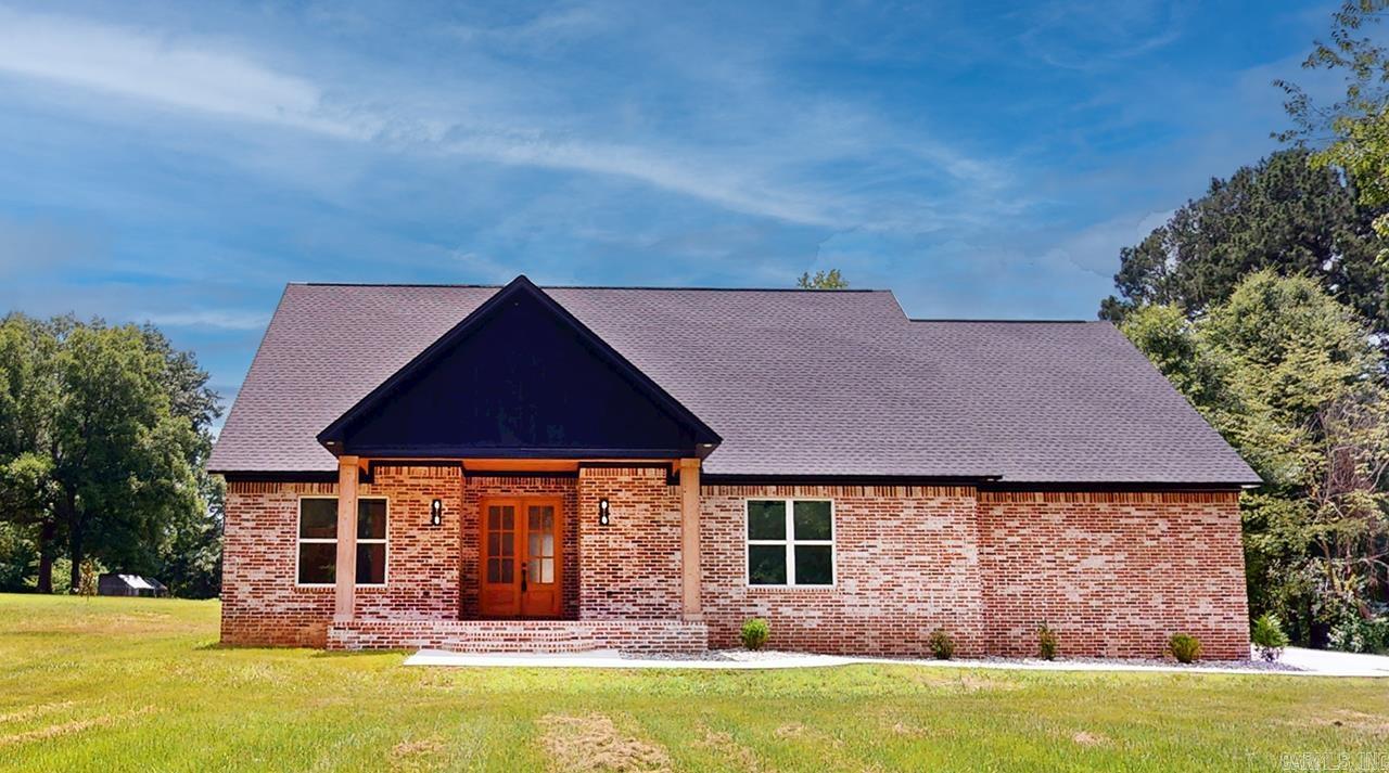 270 Arrowhead  Greenbrier, AR