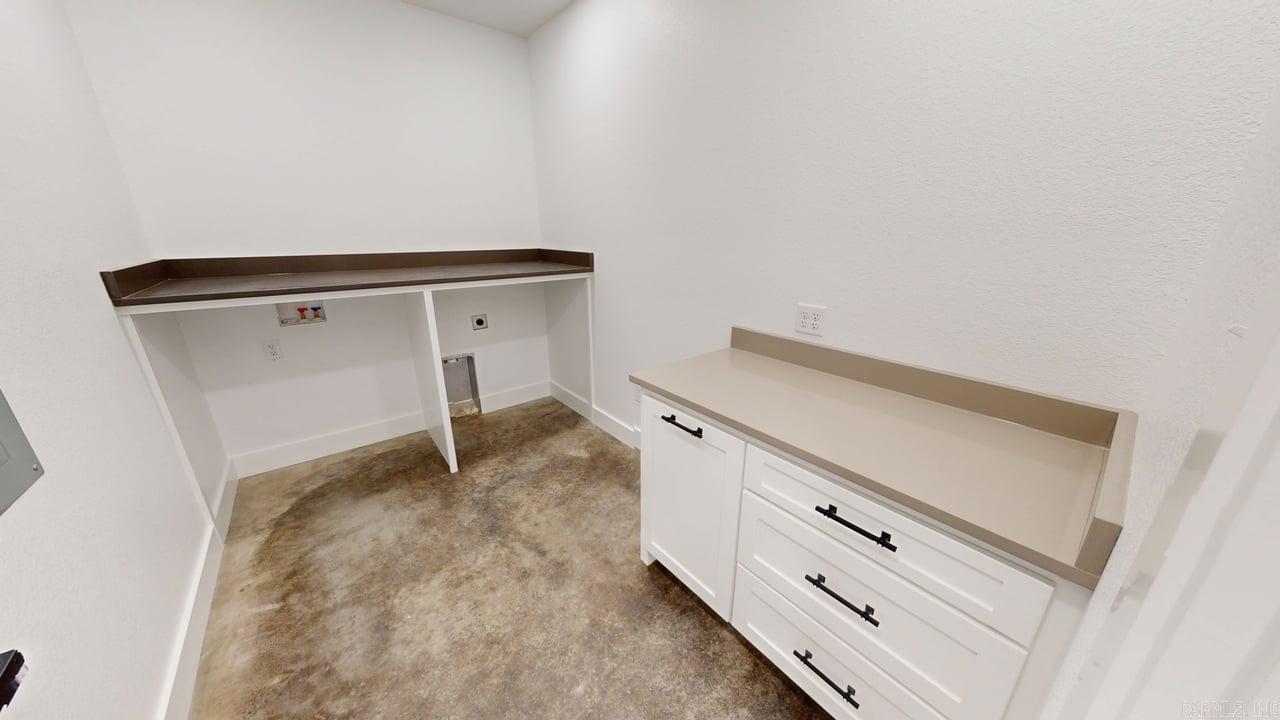 270 Arrowhead  Greenbrier, AR