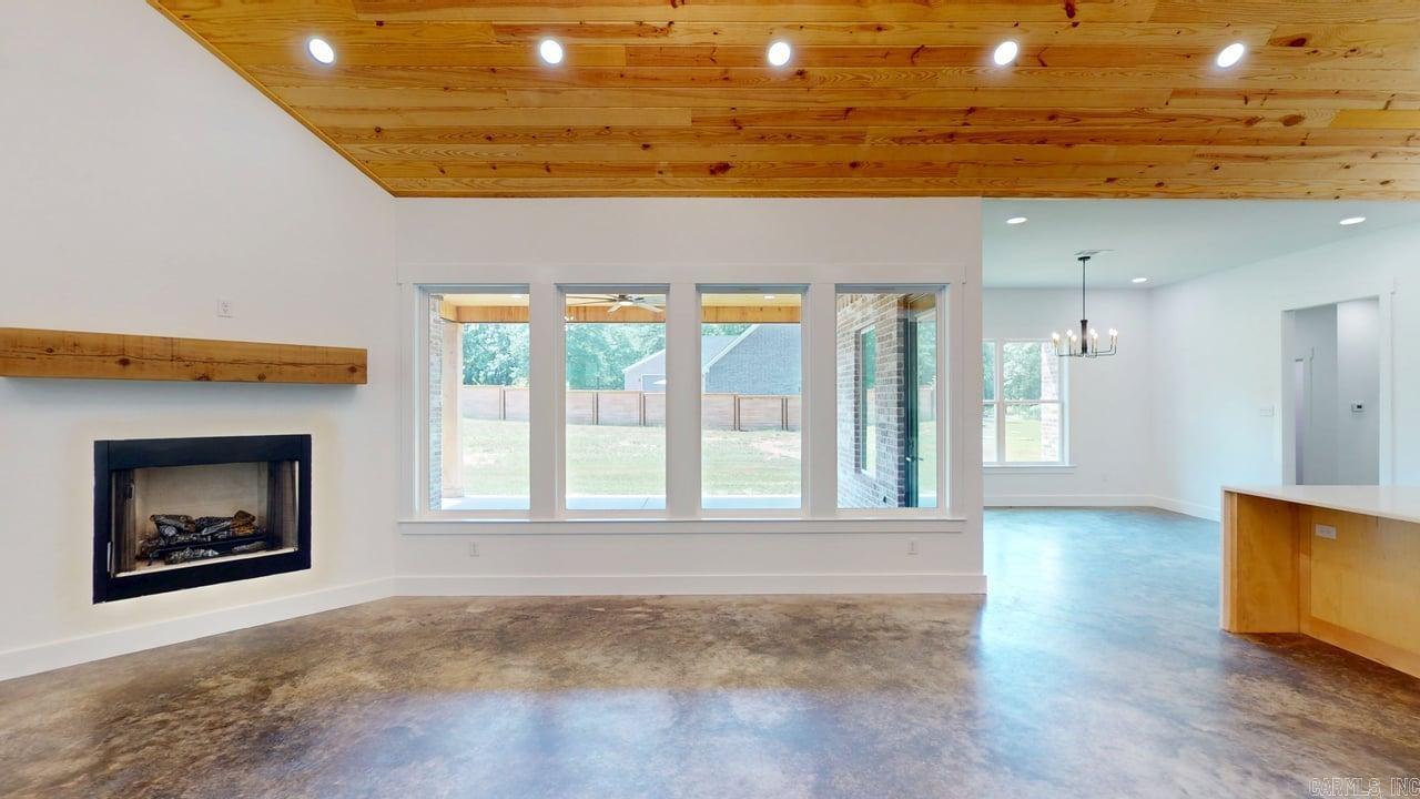 270 Arrowhead  Greenbrier, AR