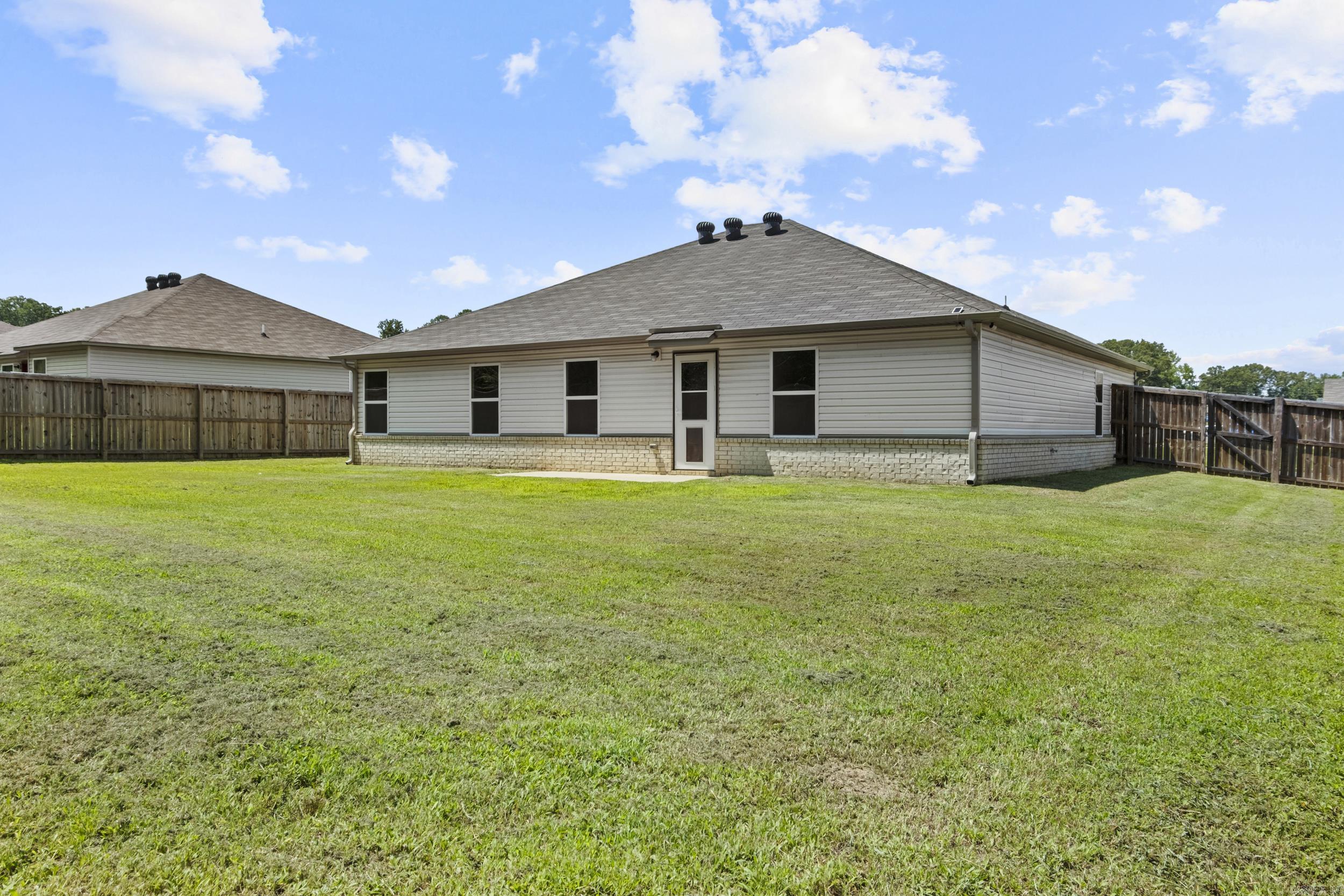 39 Dunnaway Dr  Austin, AR
