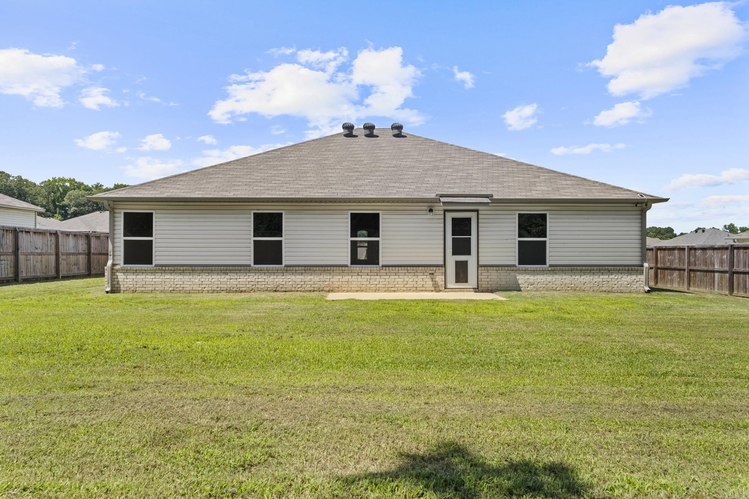39 Dunnaway Dr  Austin, AR