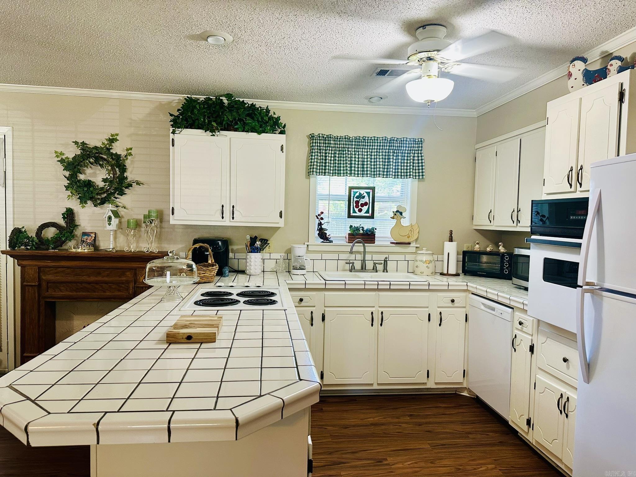 1205 Hickory St  Crossett, AR