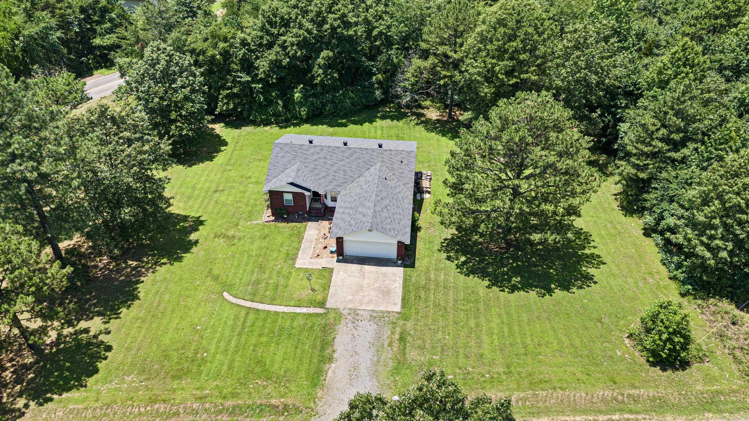 109 Topeka  Russellville, AR