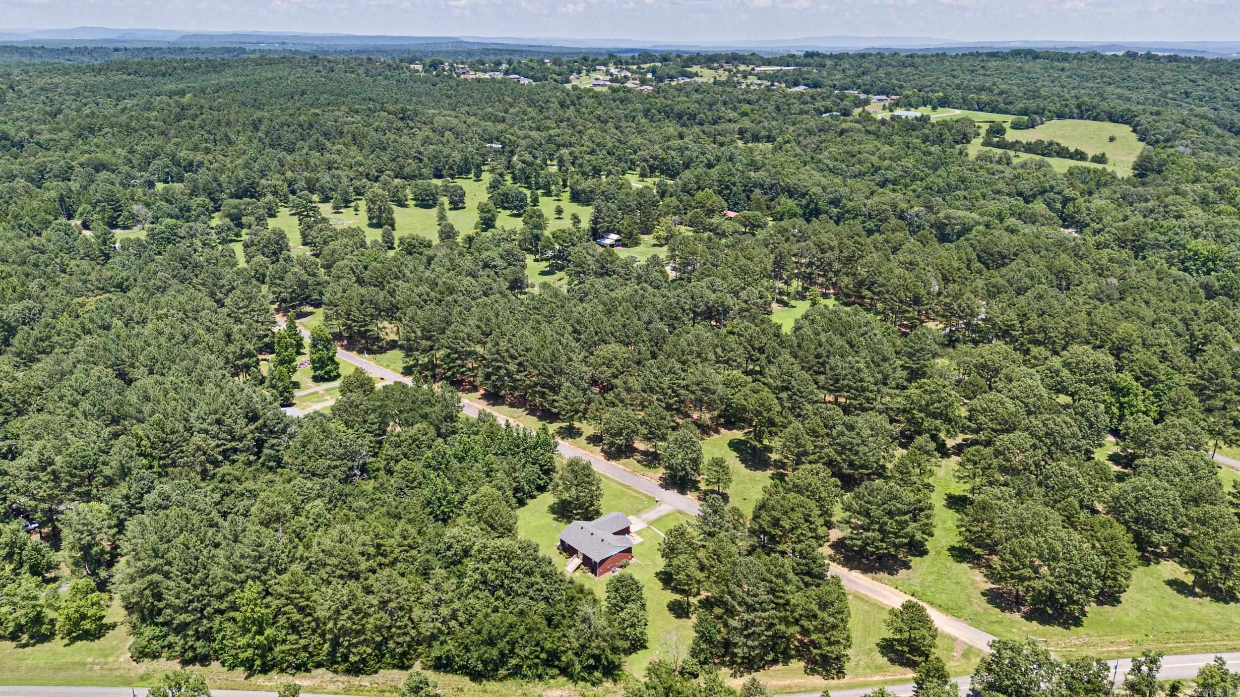 109 Topeka  Russellville, AR