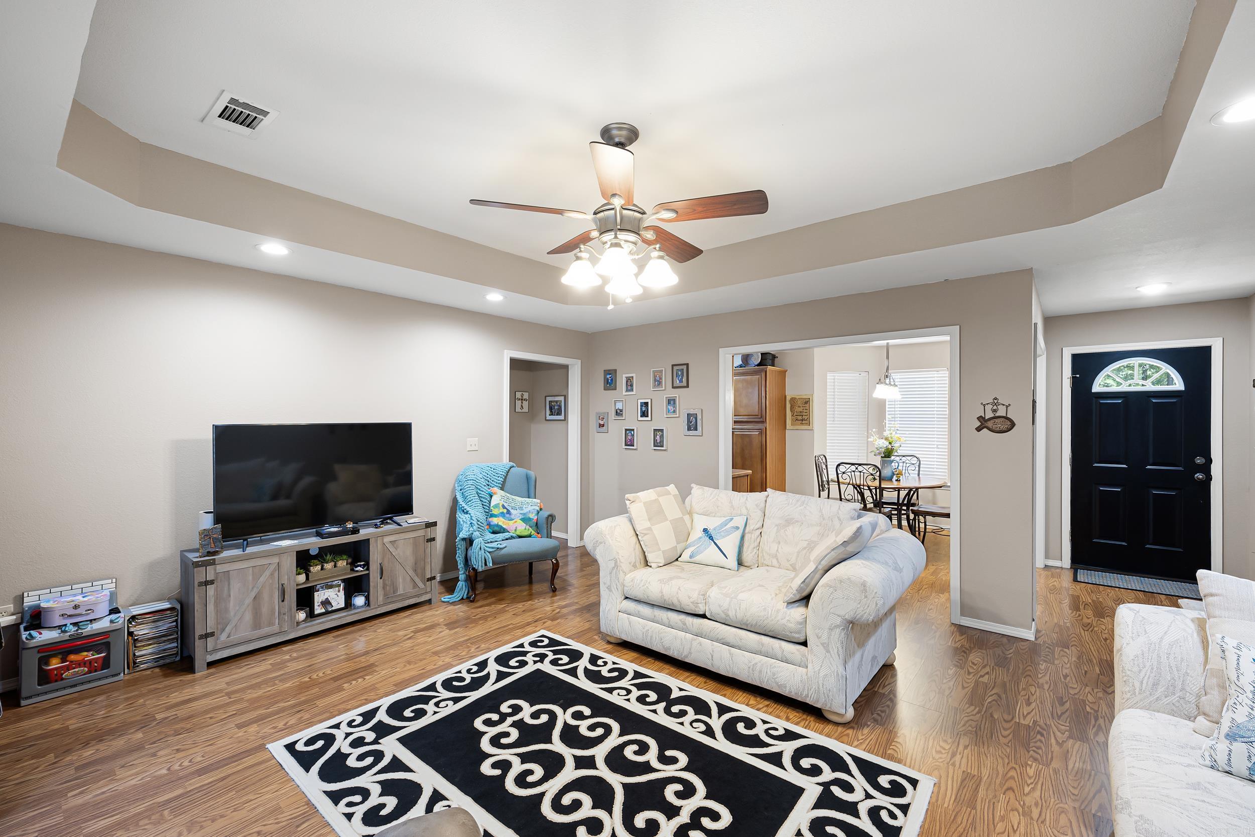 109 Topeka  Russellville, AR