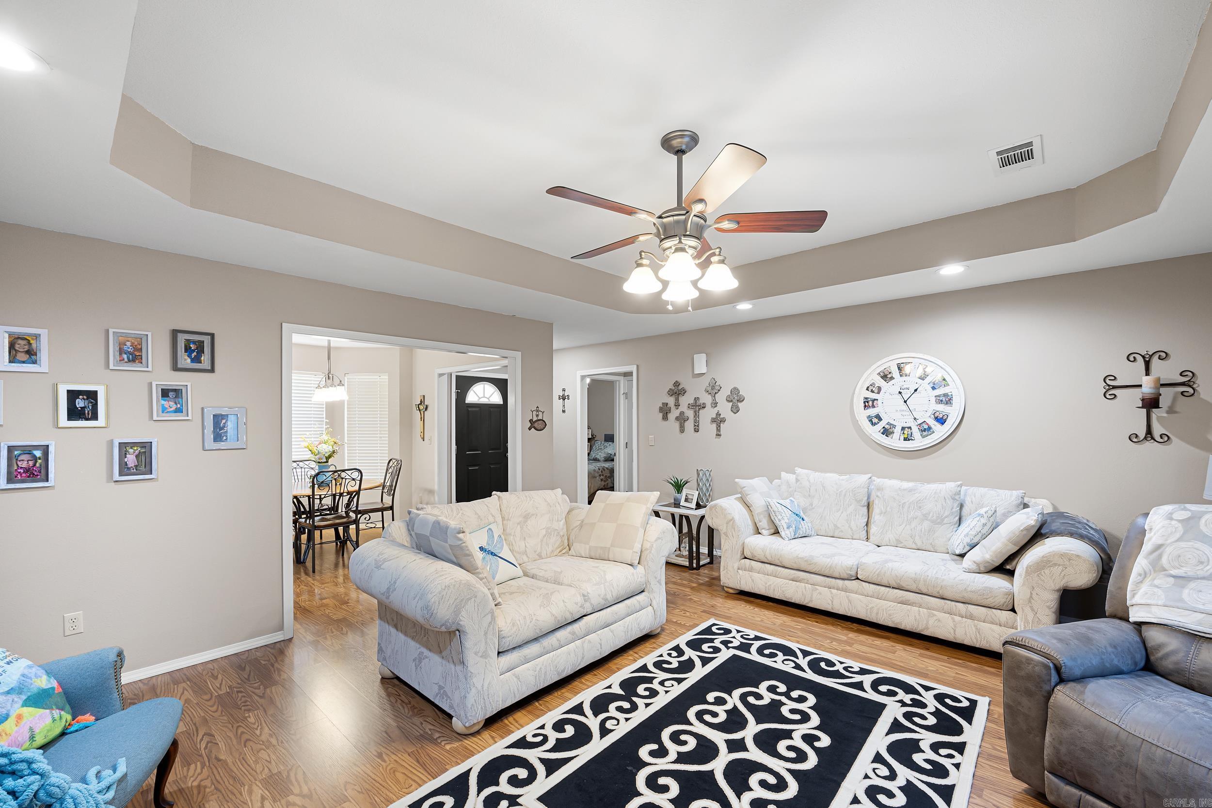 109 Topeka  Russellville, AR