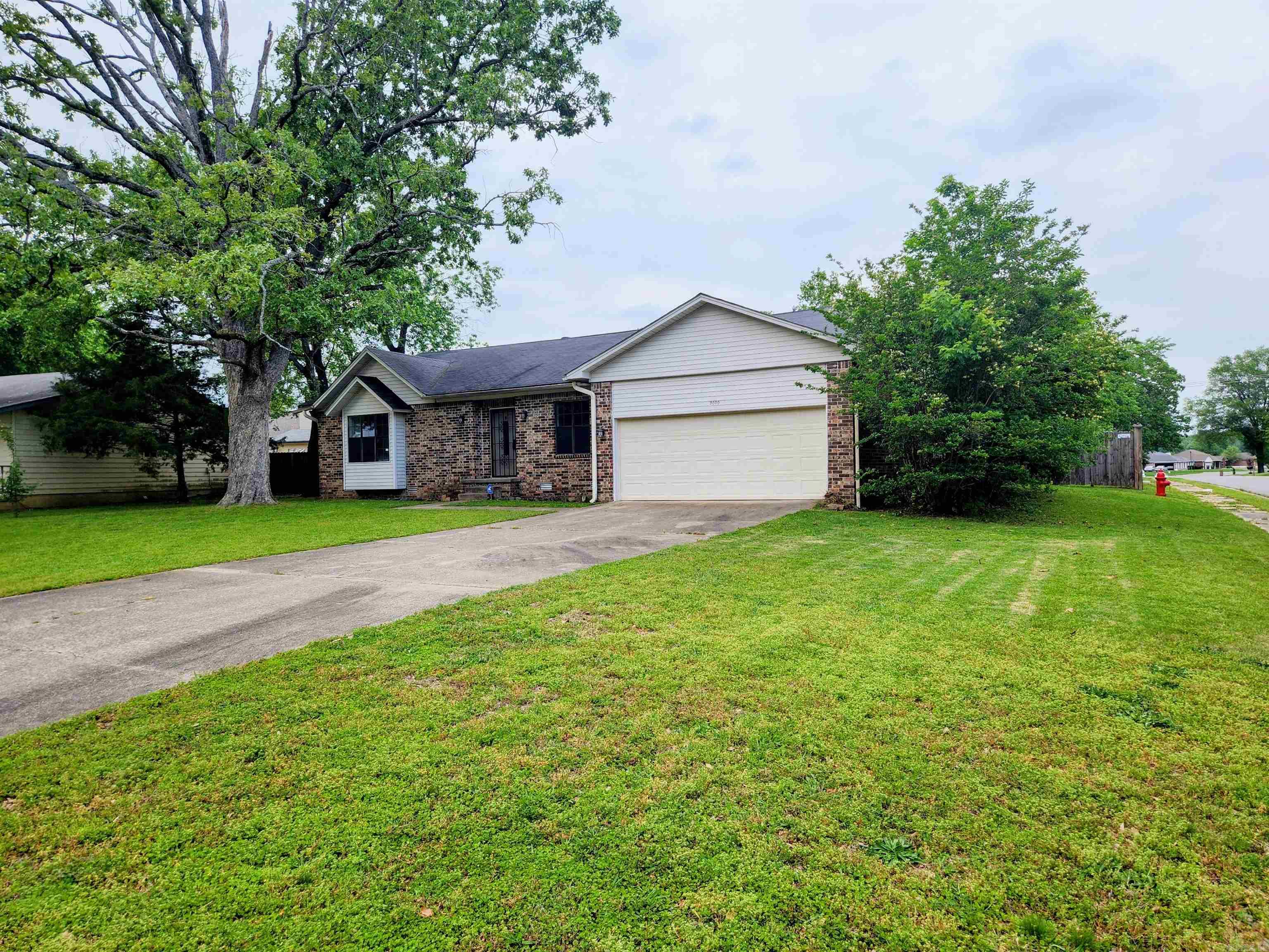7000 Northlake  Jacksonville, AR