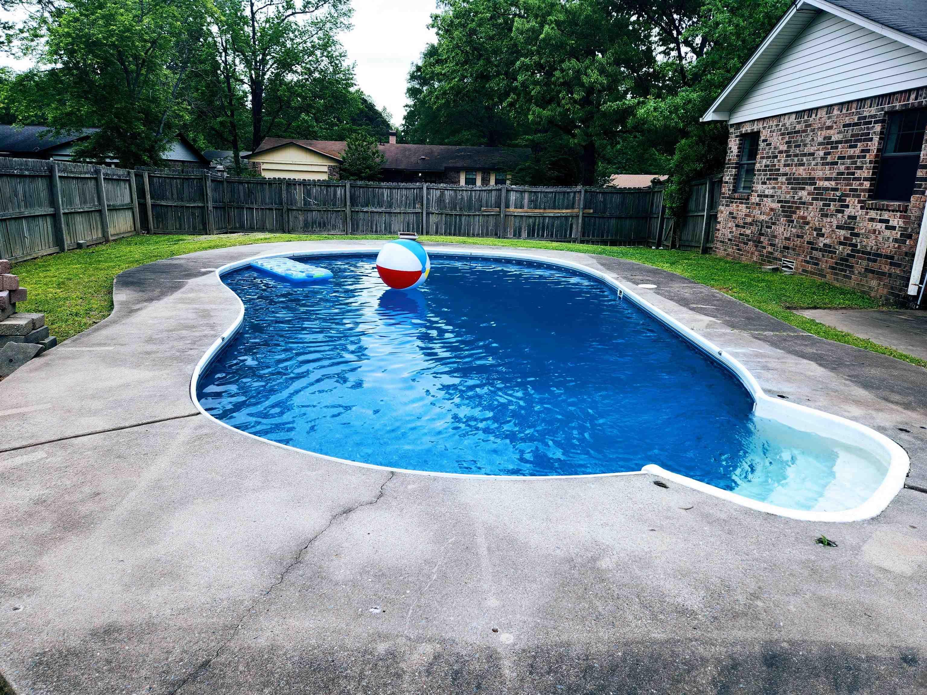 7000 Northlake  Jacksonville, AR