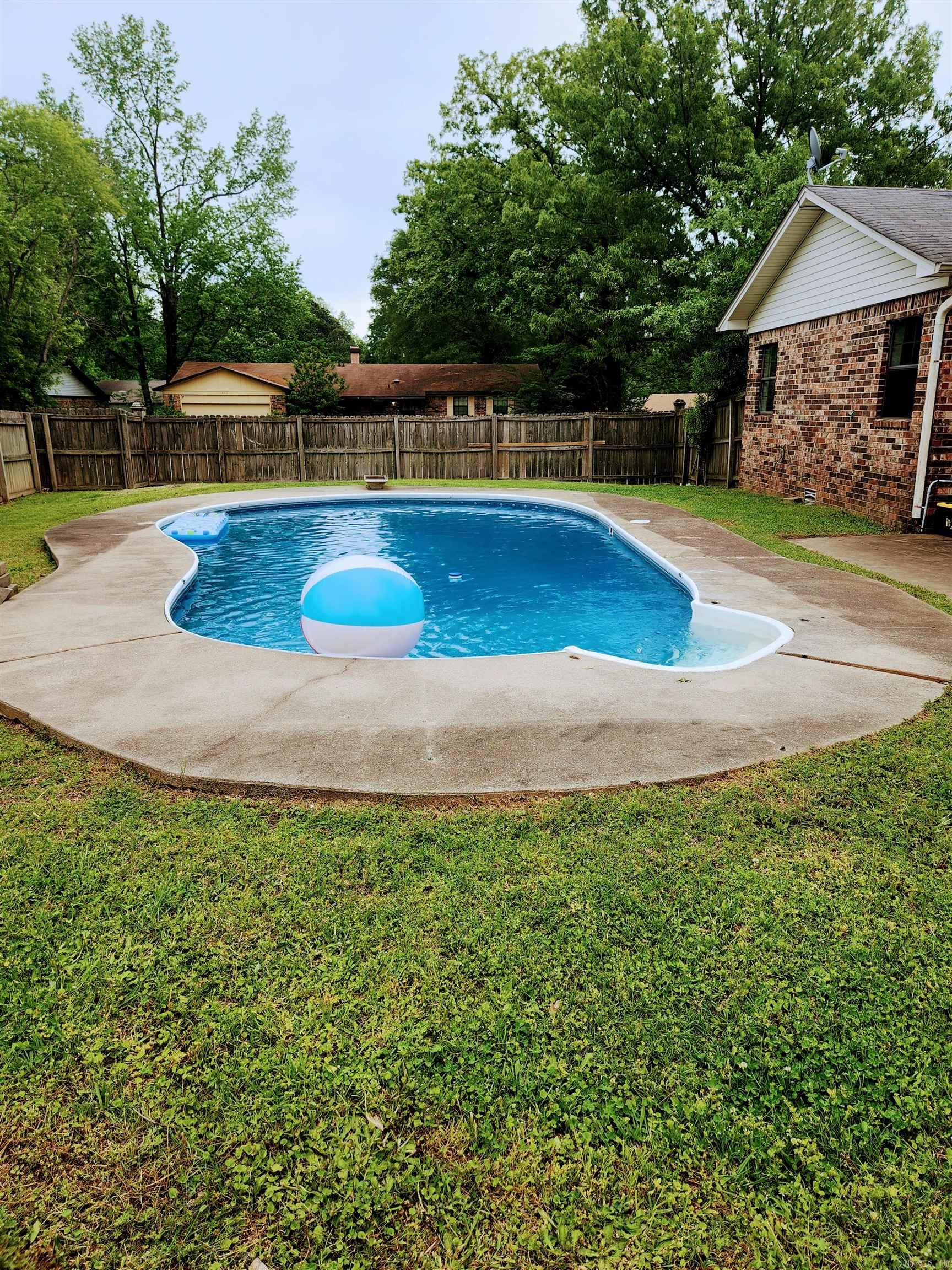 7000 Northlake  Jacksonville, AR