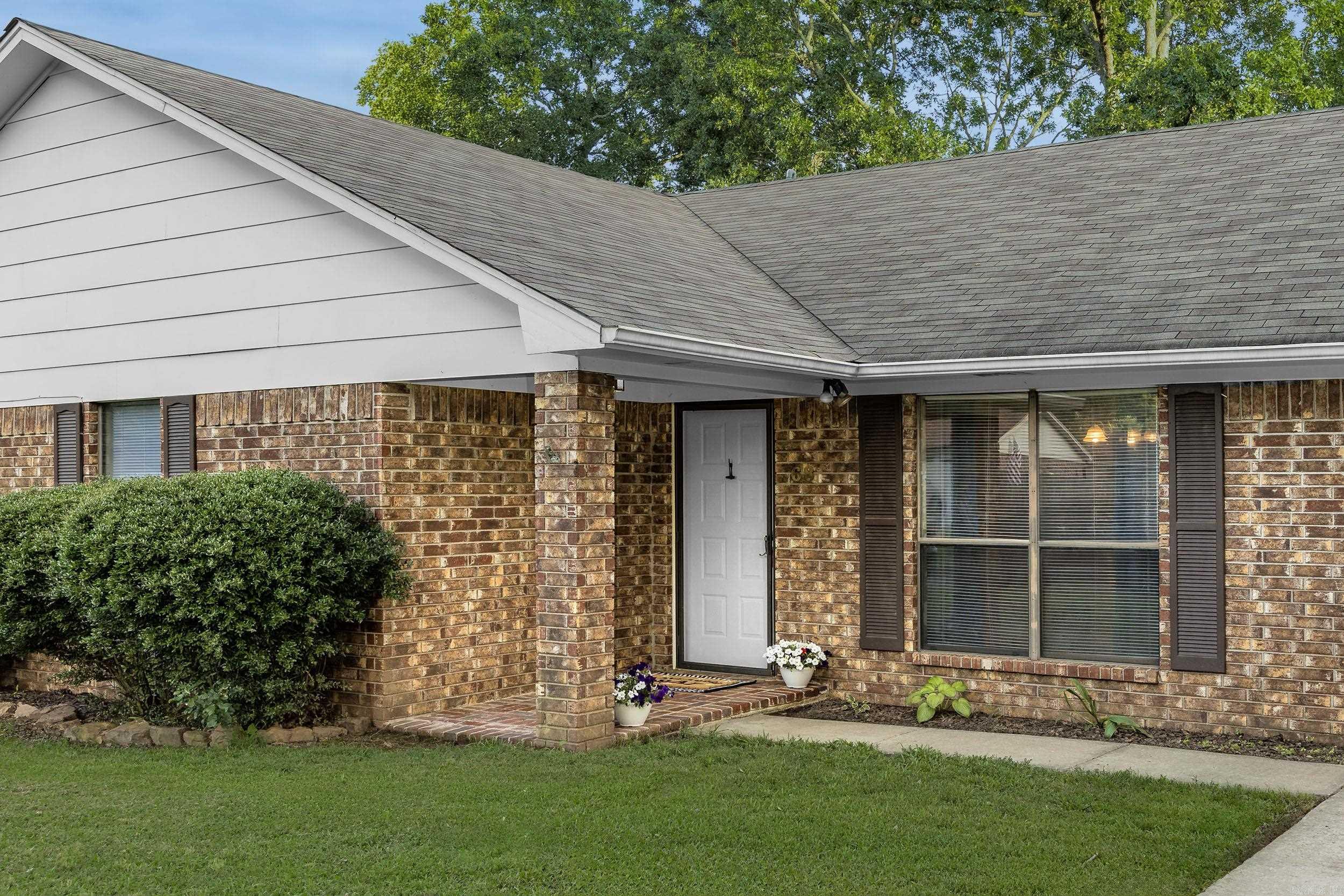 68 Kensington Dr  Conway, AR