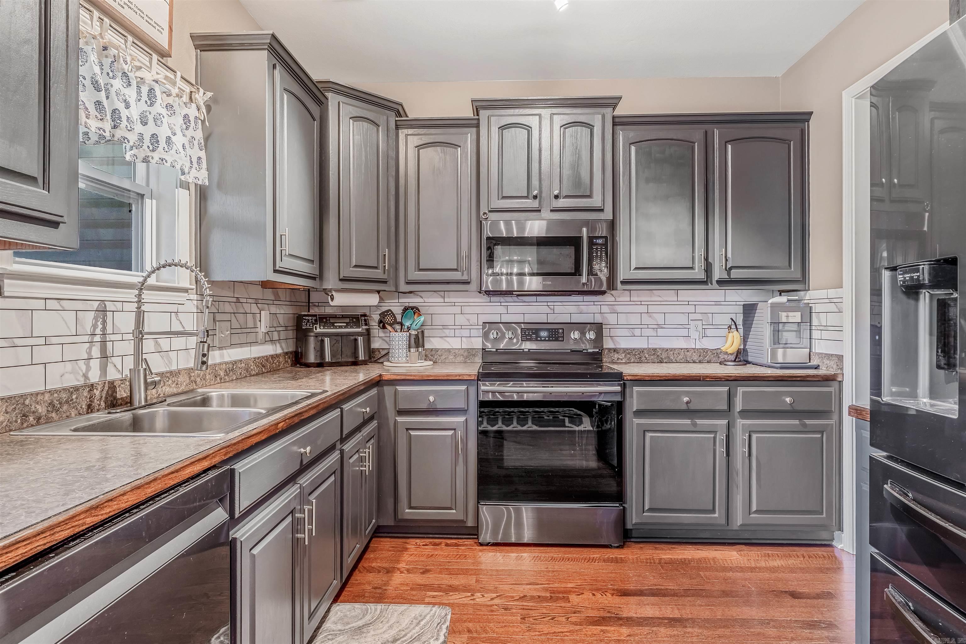 406 Derek Court  Alexander, AR
