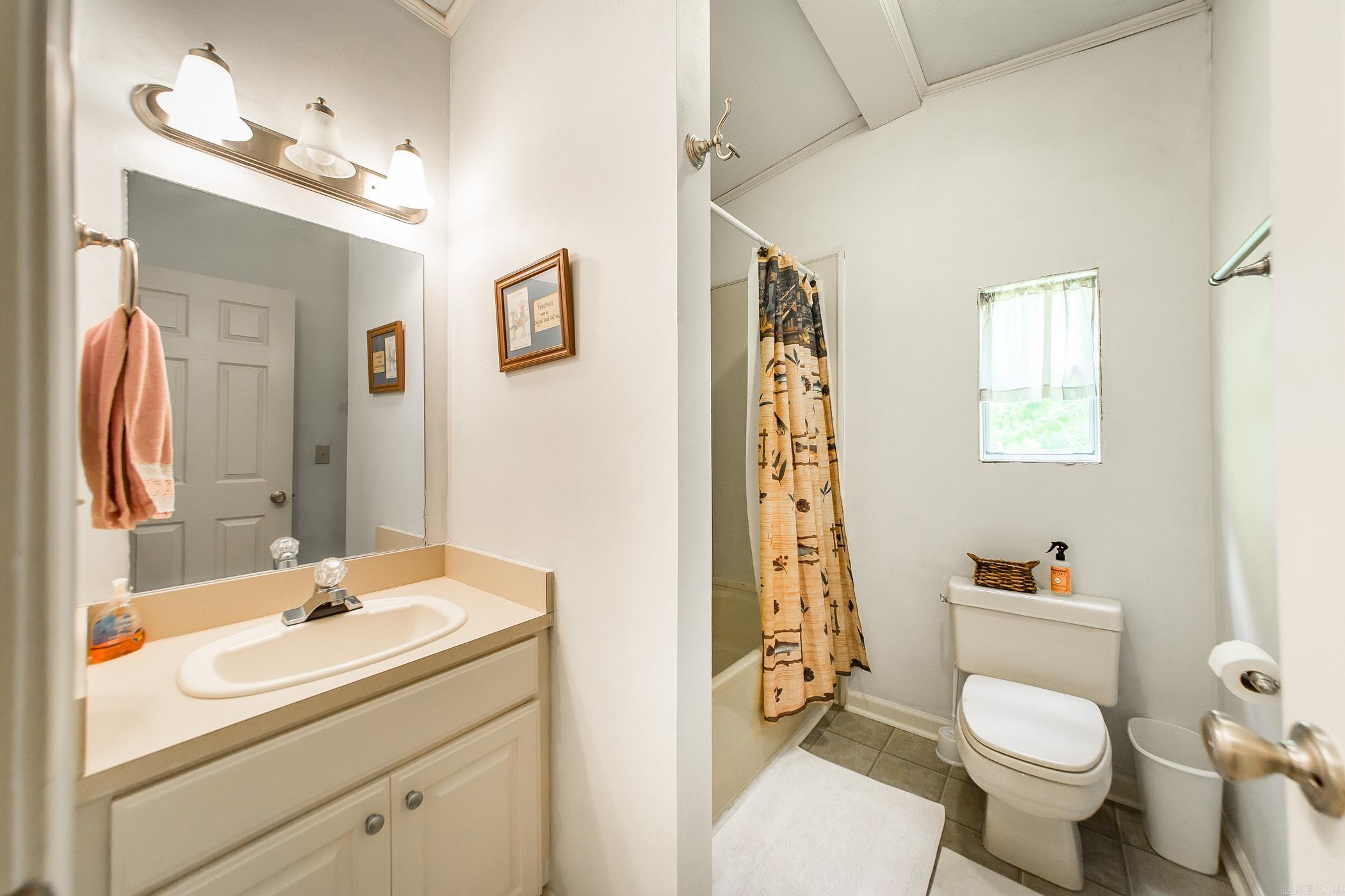 3303 Riverbend  Heber Springs, AR