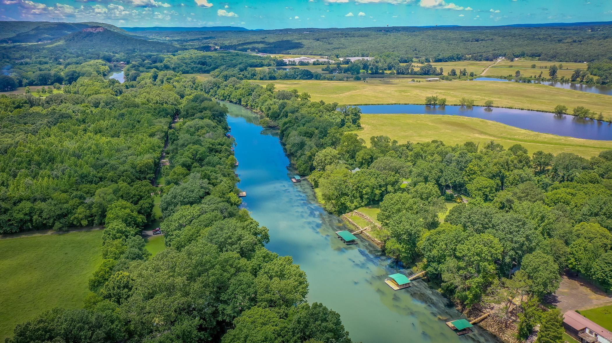 3303 Riverbend  Heber Springs, AR