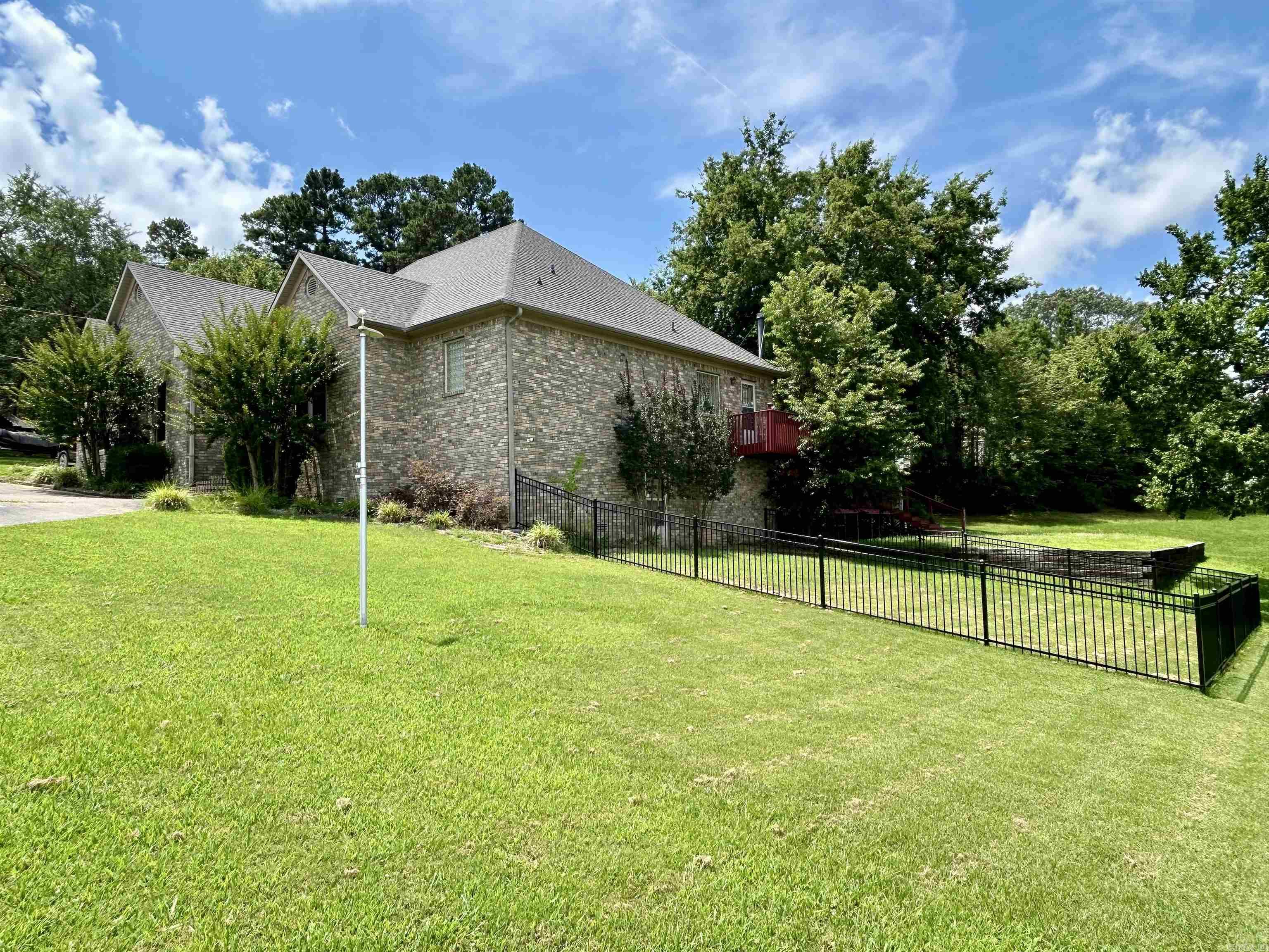 1201 Carruthers Hill  Morrilton, AR