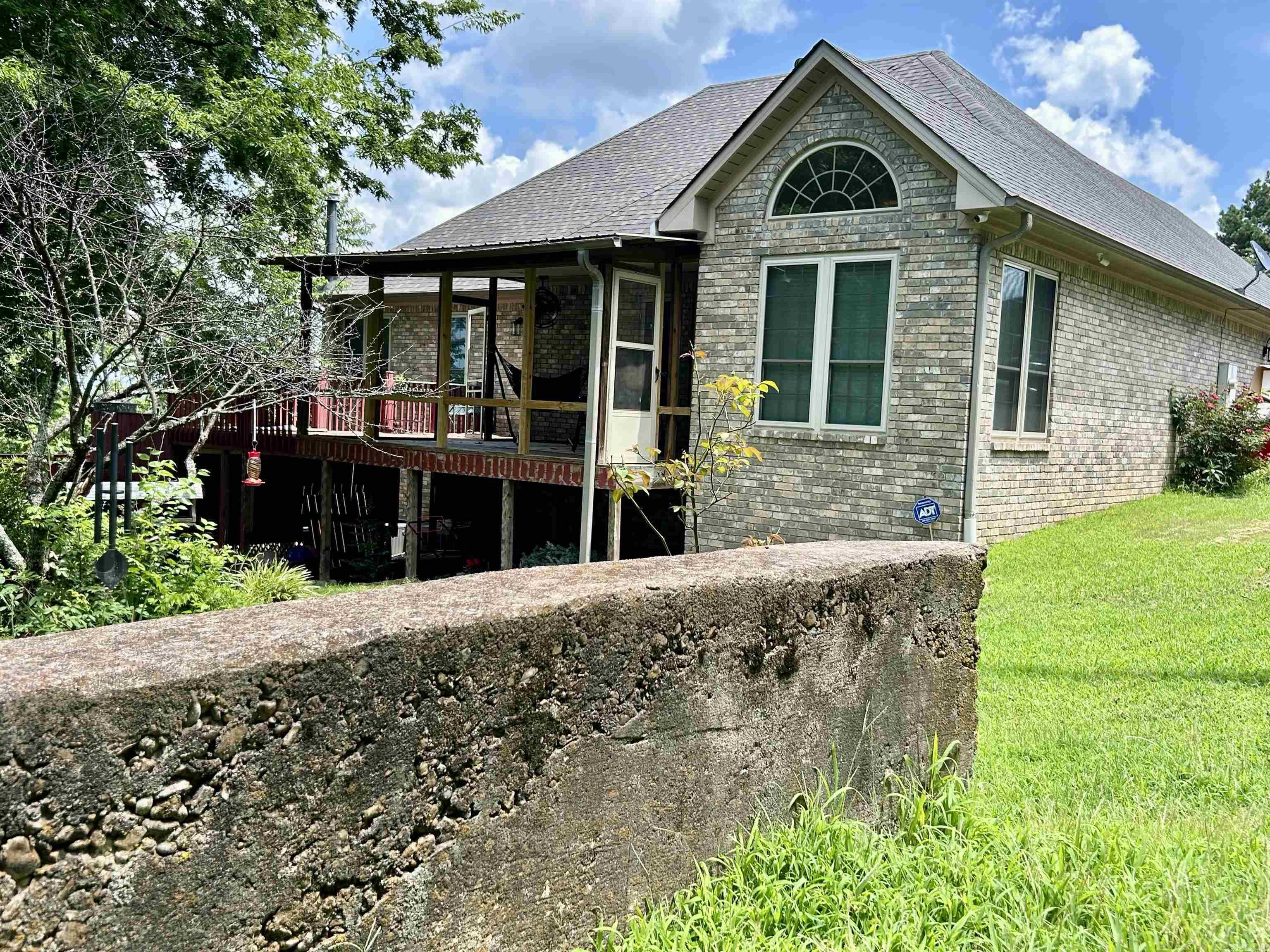 1201 Carruthers Hill  Morrilton, AR