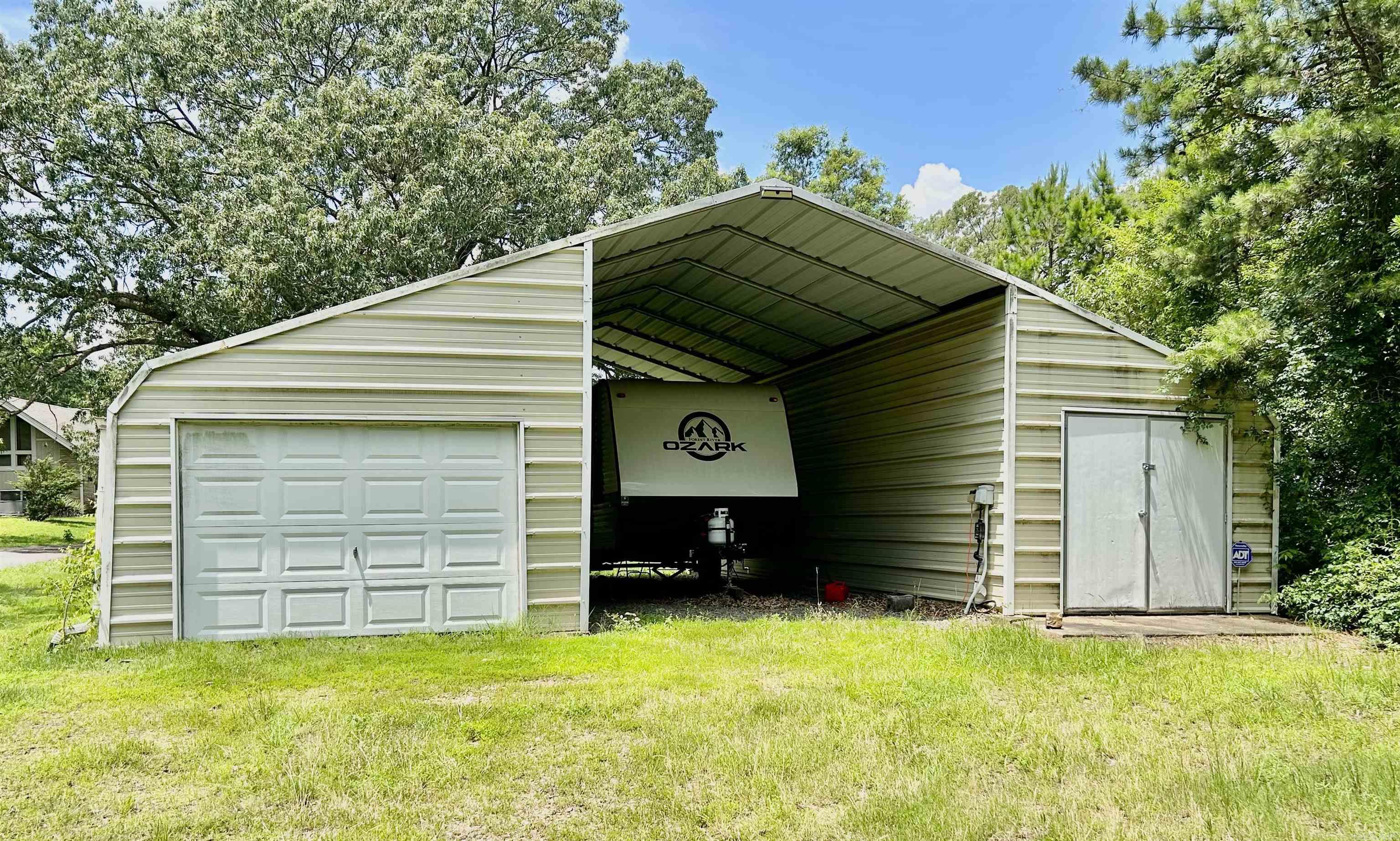 1201 Carruthers Hill  Morrilton, AR