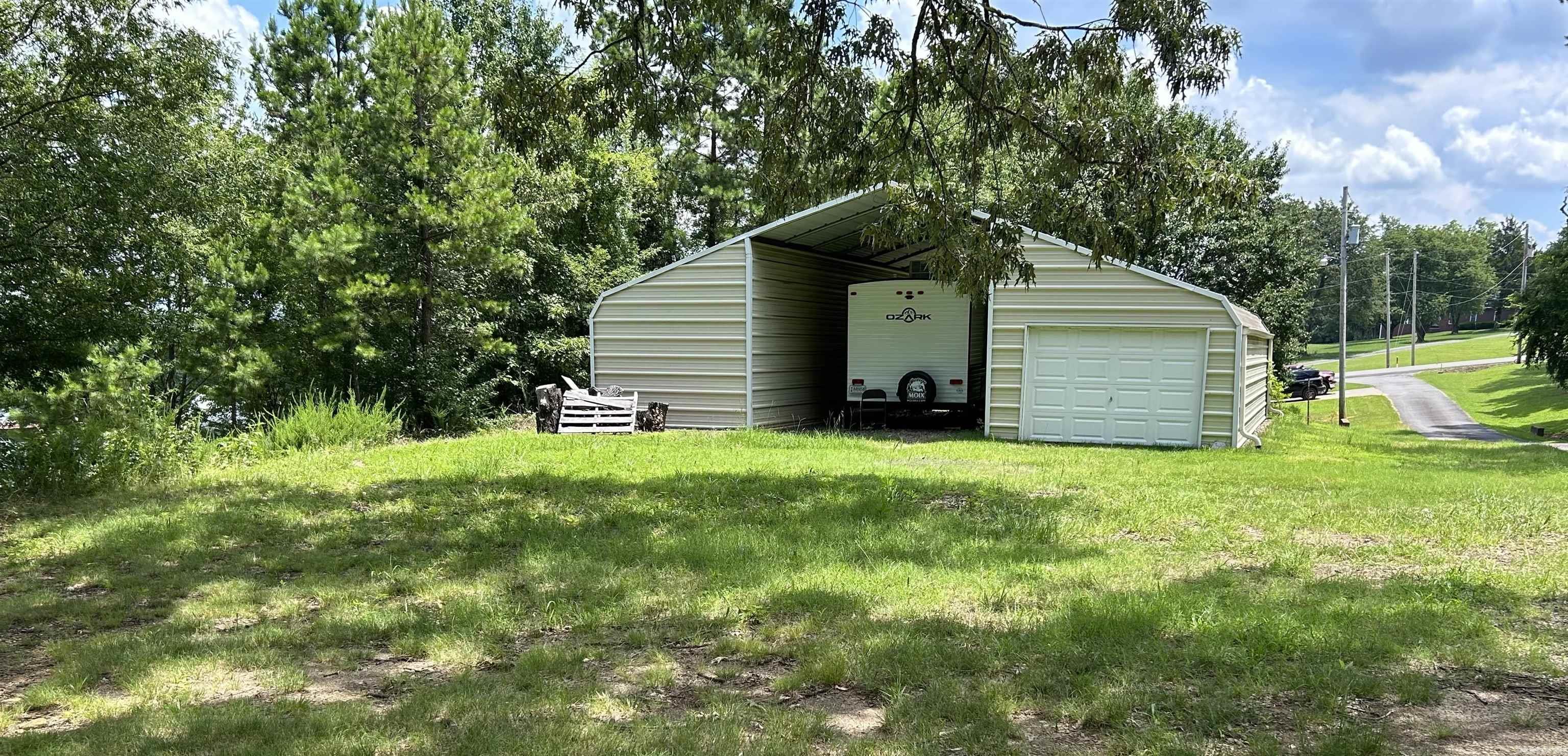1201 Carruthers Hill  Morrilton, AR
