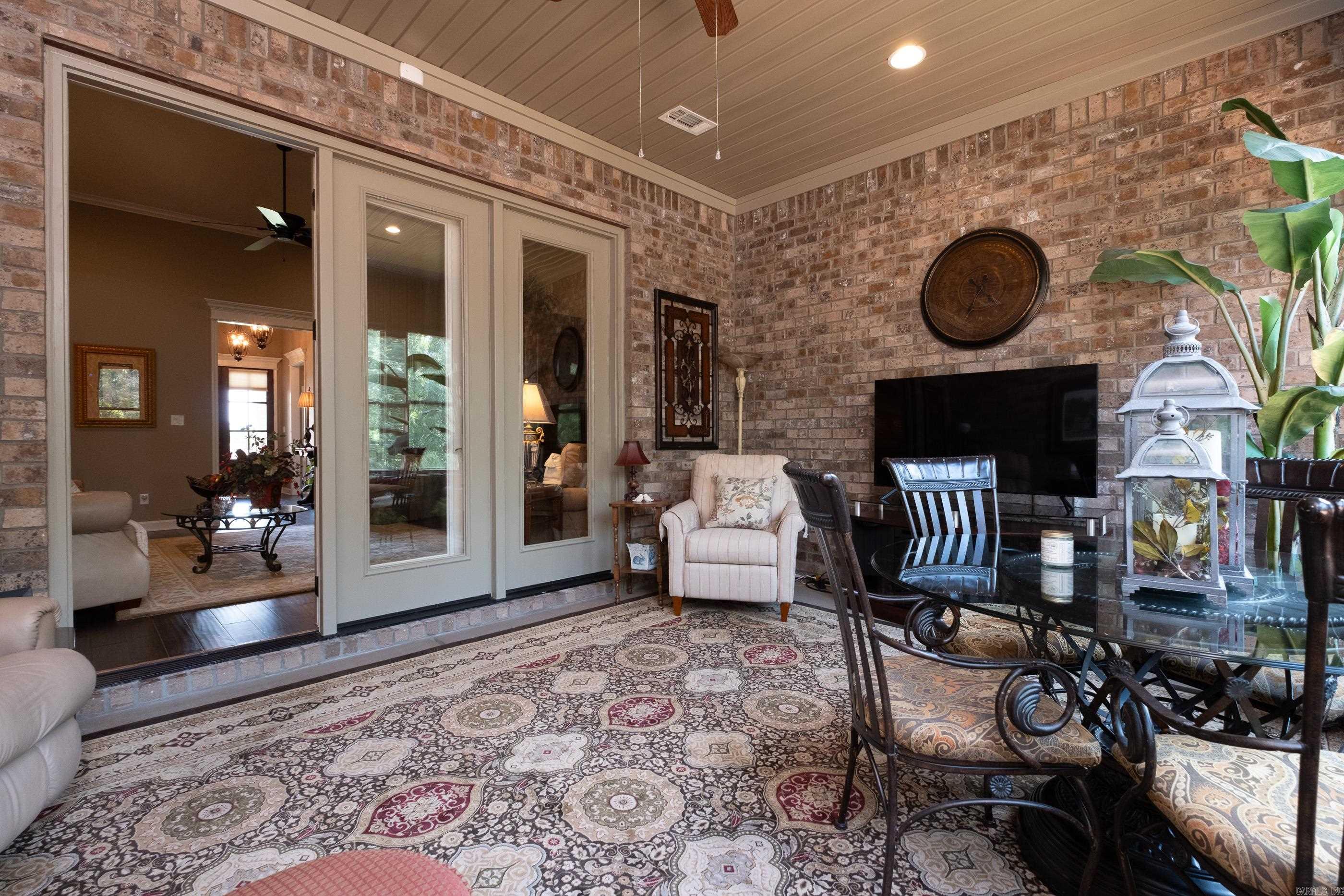 8 Flint Creek Court  Little Rock, AR