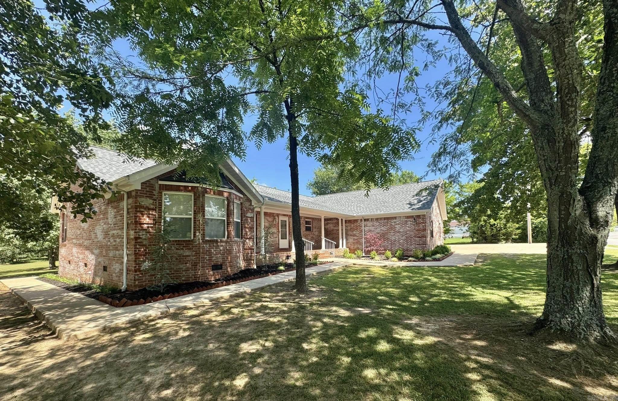 101 S Bayou  Mountain View, AR