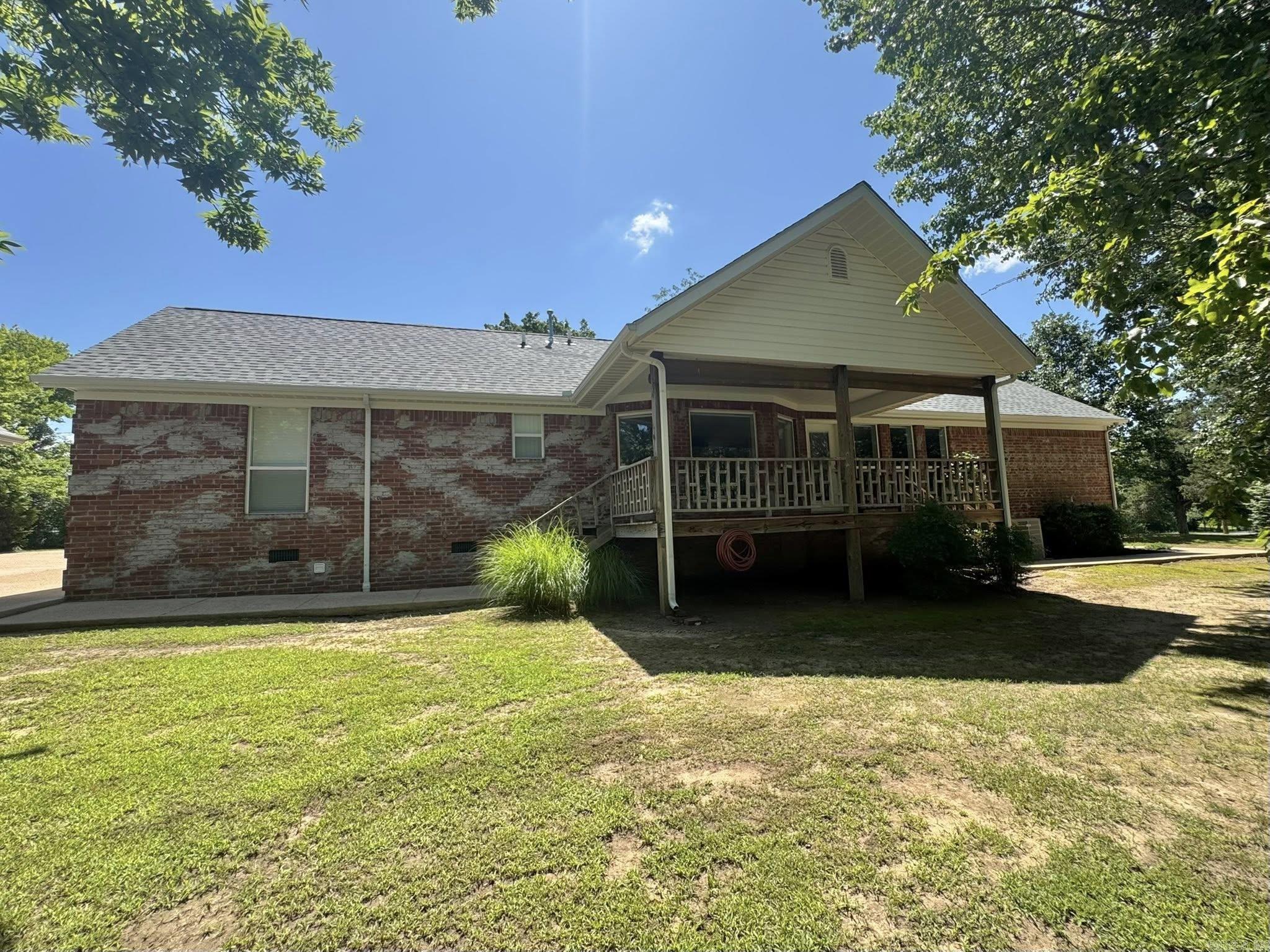 101 S Bayou  Mountain View, AR