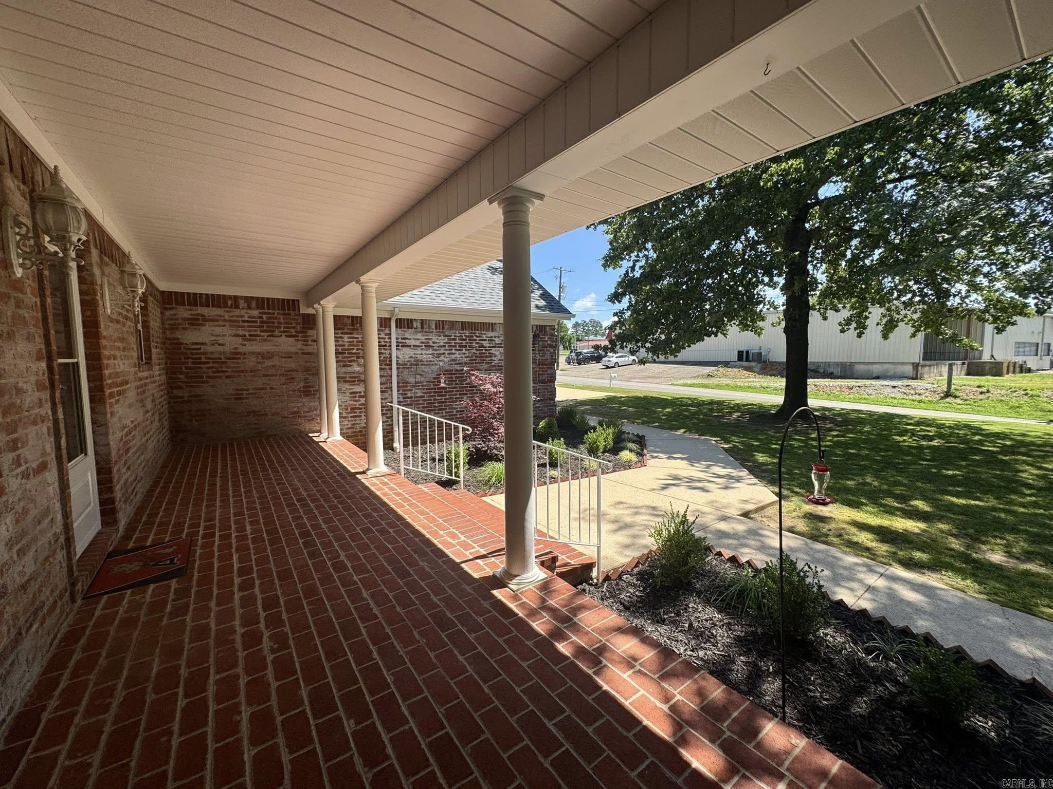101 S Bayou  Mountain View, AR