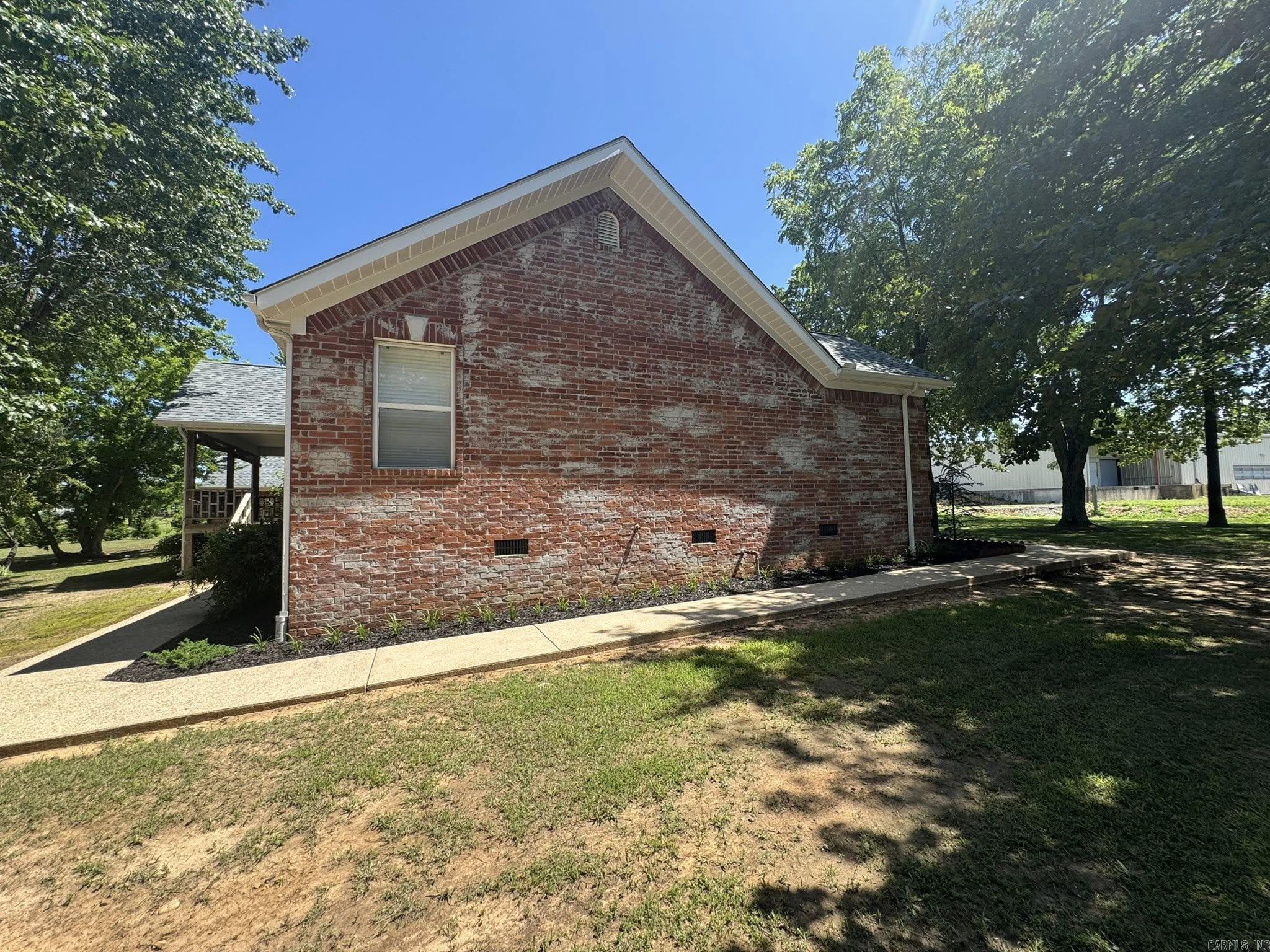 101 S Bayou  Mountain View, AR