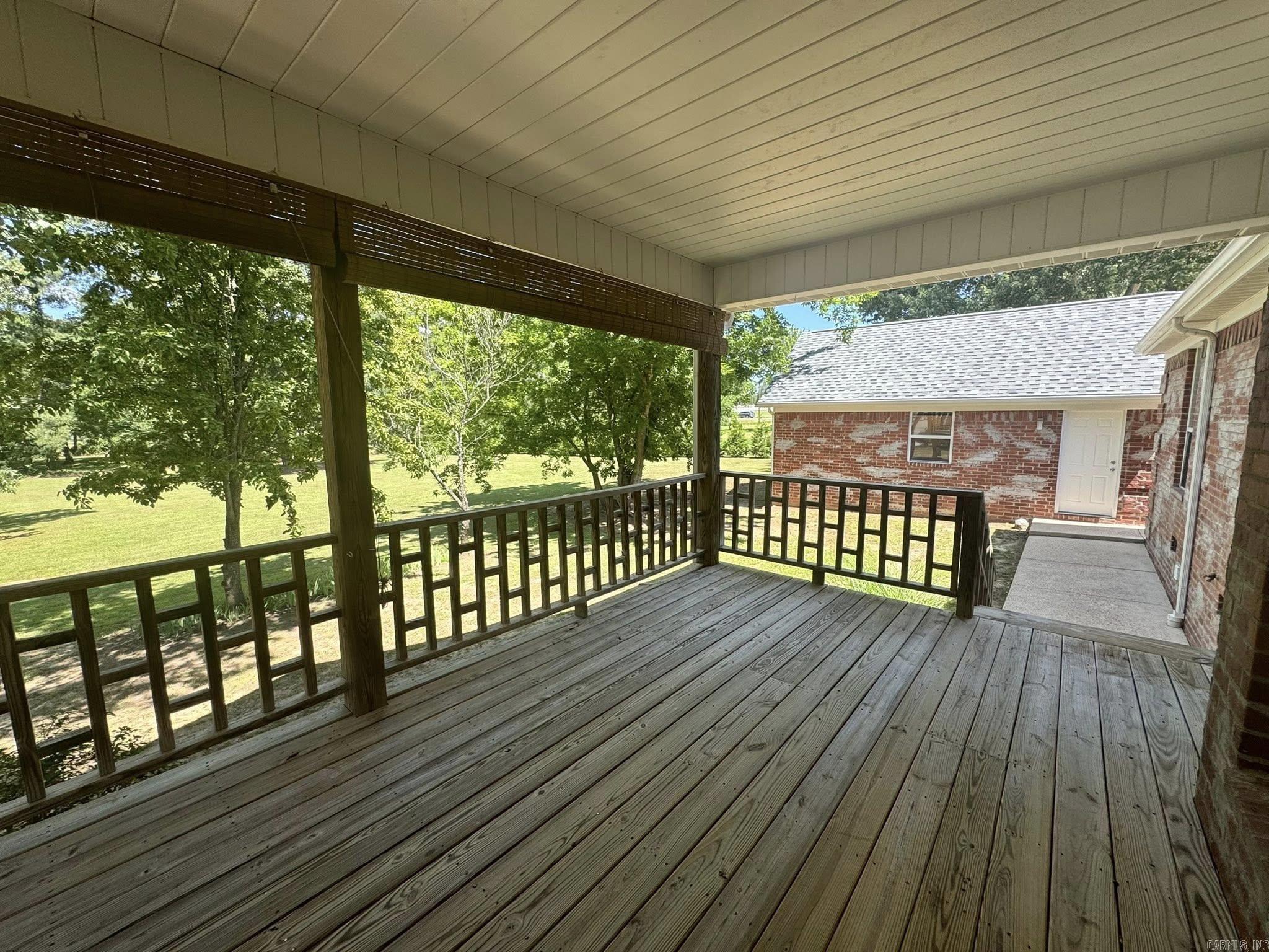101 S Bayou  Mountain View, AR