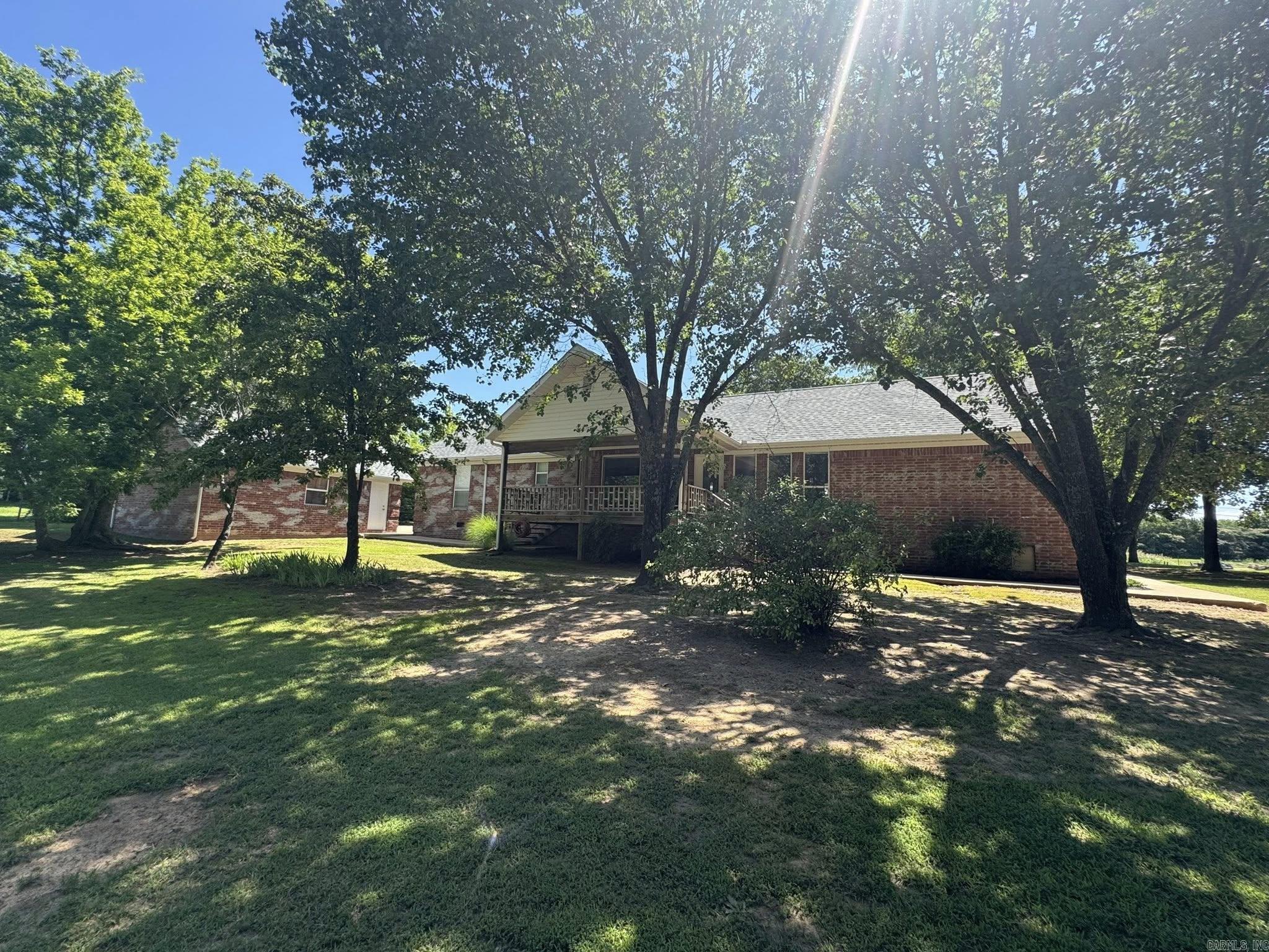 101 S Bayou  Mountain View, AR