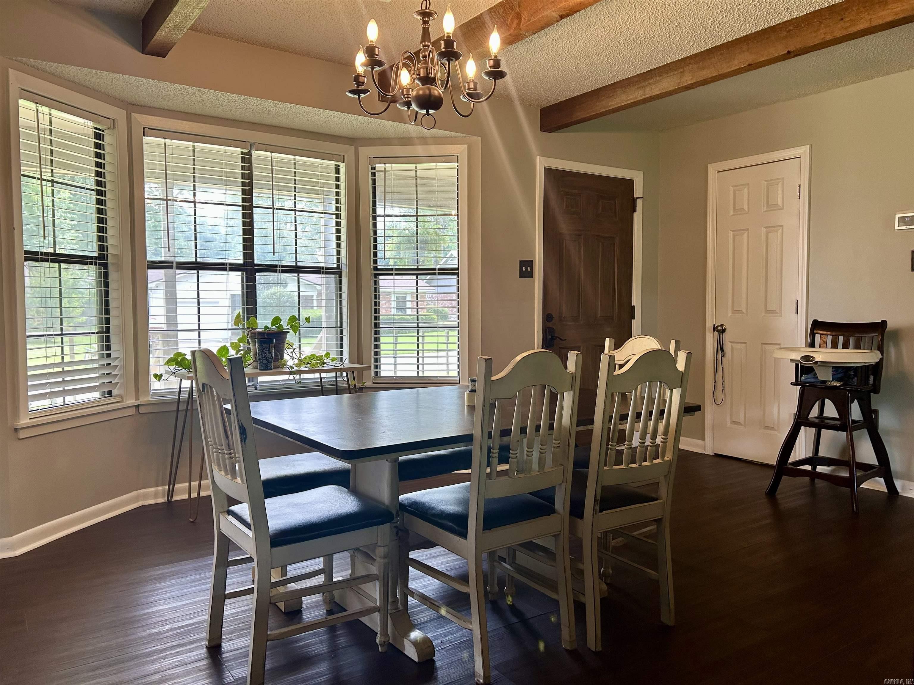 72 Sherwood  Searcy, AR
