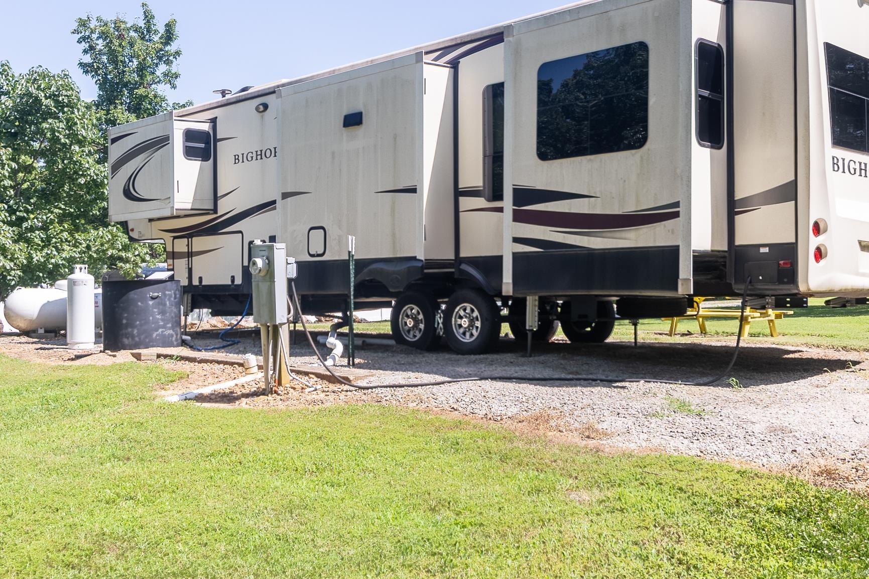 112 Thunderbird Ln  Mountain Home, AR