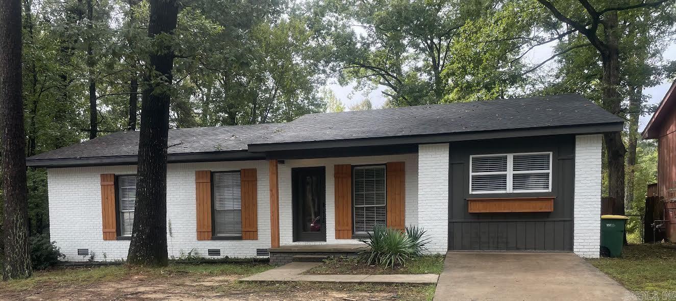 9701 Woodland Drive
