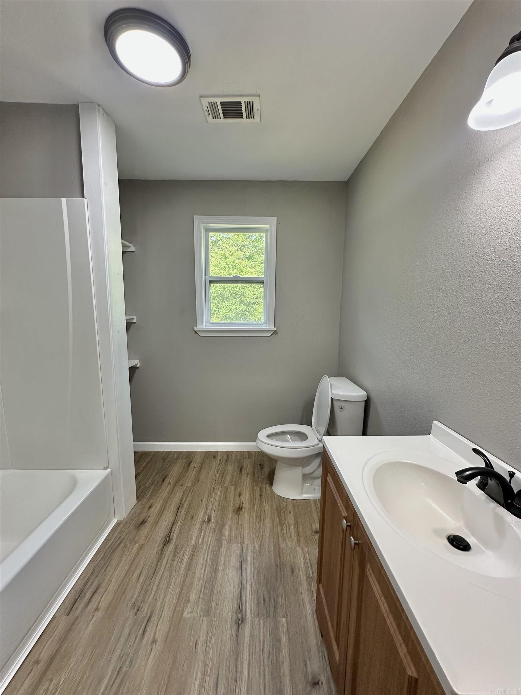 226 Wine Dot  Malvern, AR