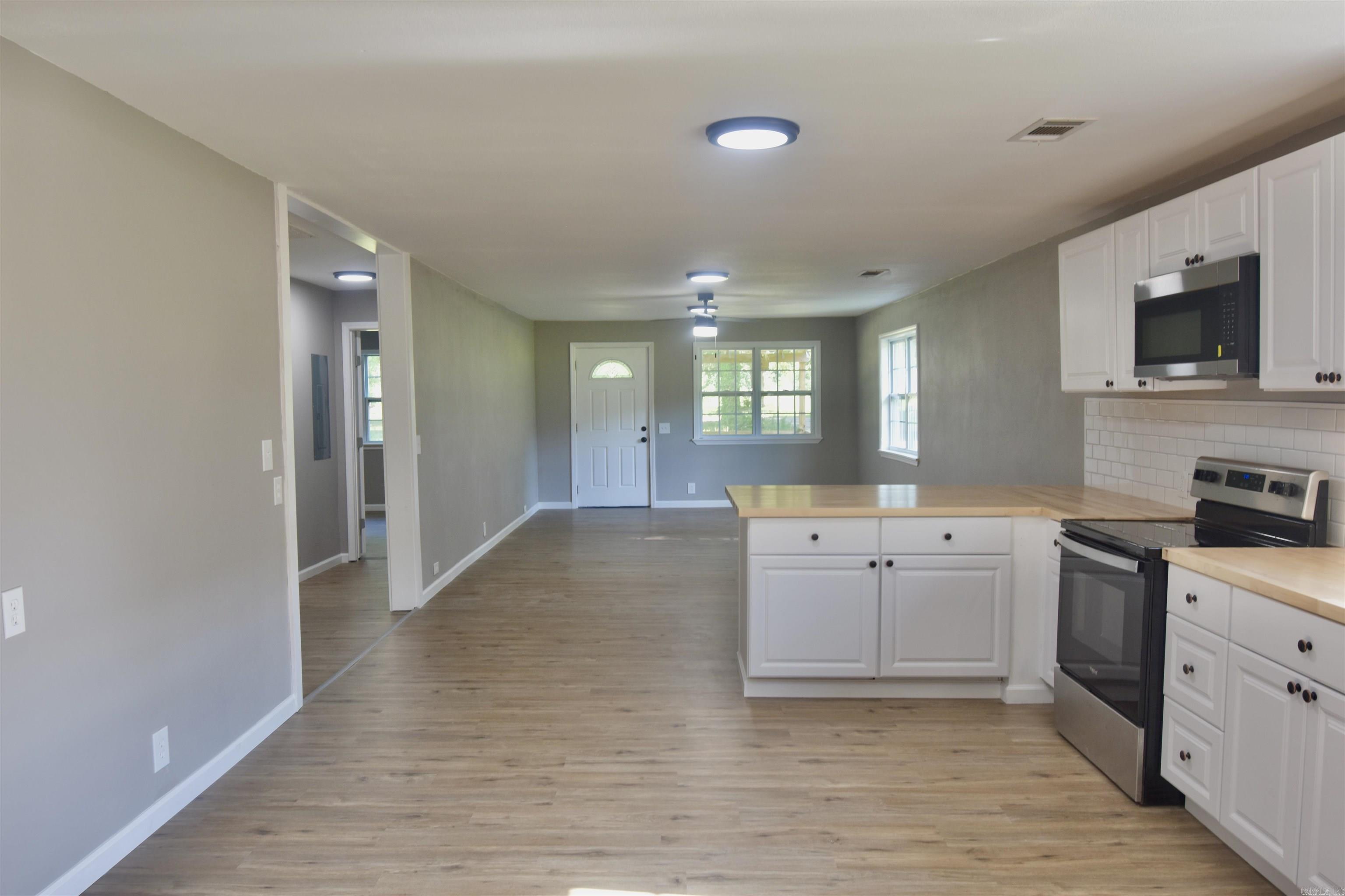 226 Wine Dot  Malvern, AR