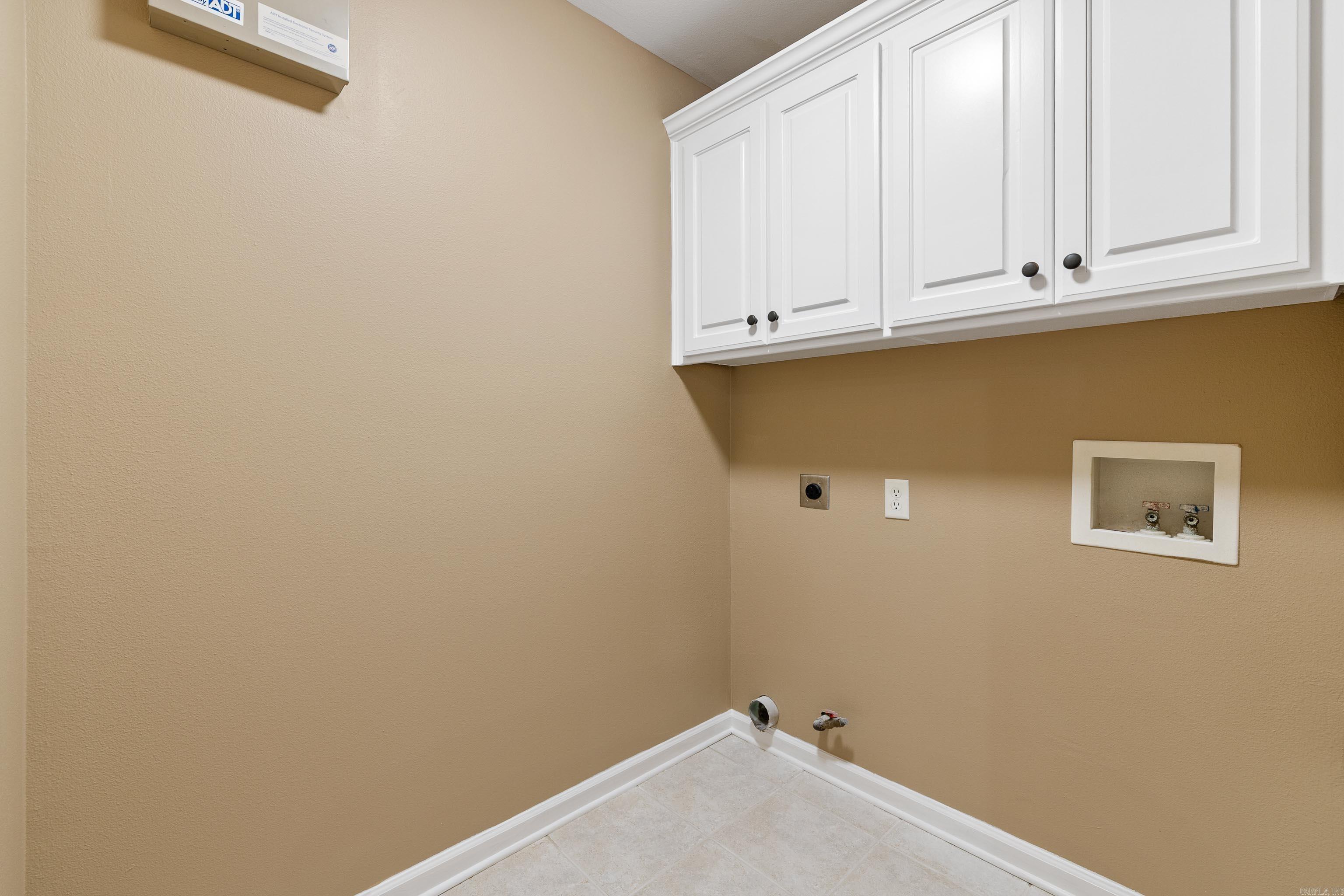 1864 Falcon Way Benton, AR 72015