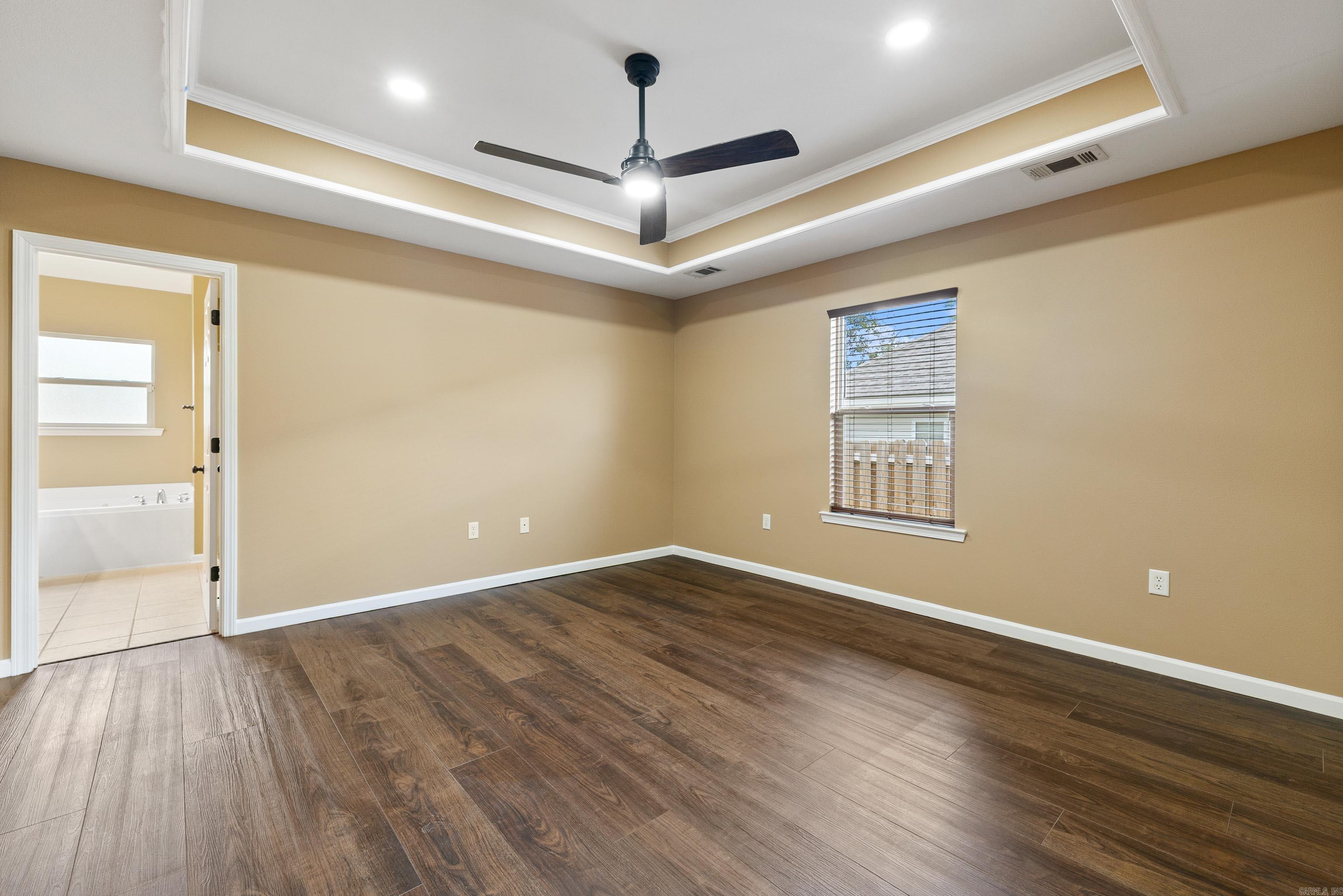 1864 Falcon Way Benton, AR 72015